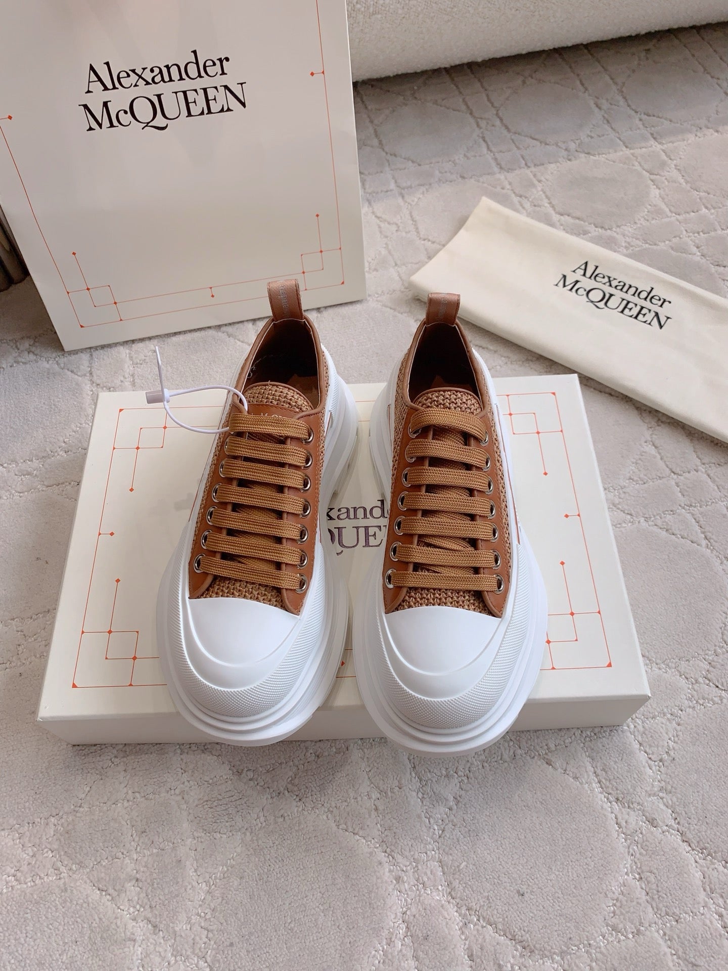 Alexander McQueen Sneaker