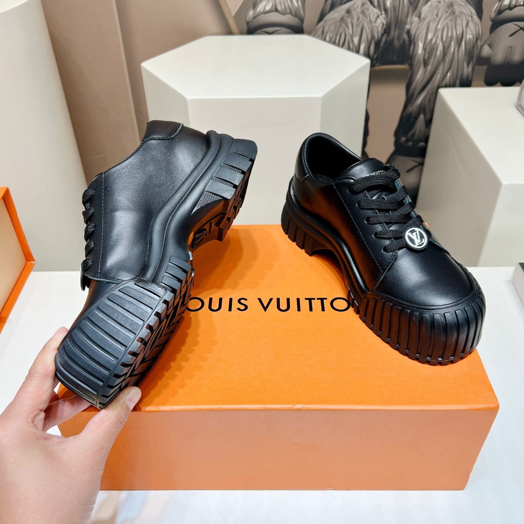 Louis Vuitton Sneaker