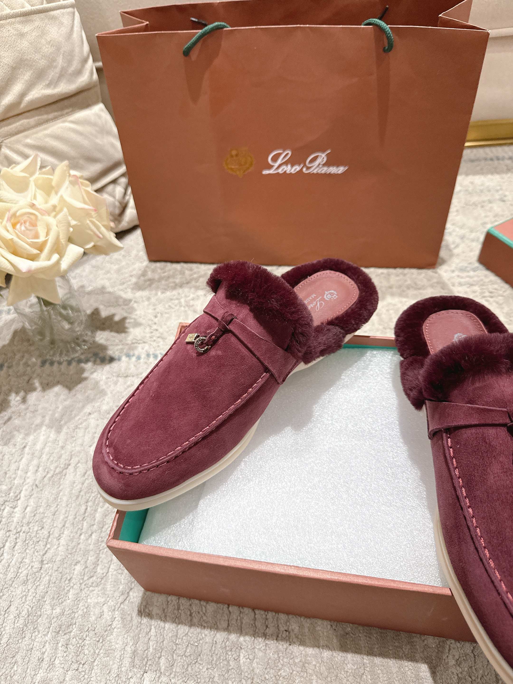 Loro Piana Slipper