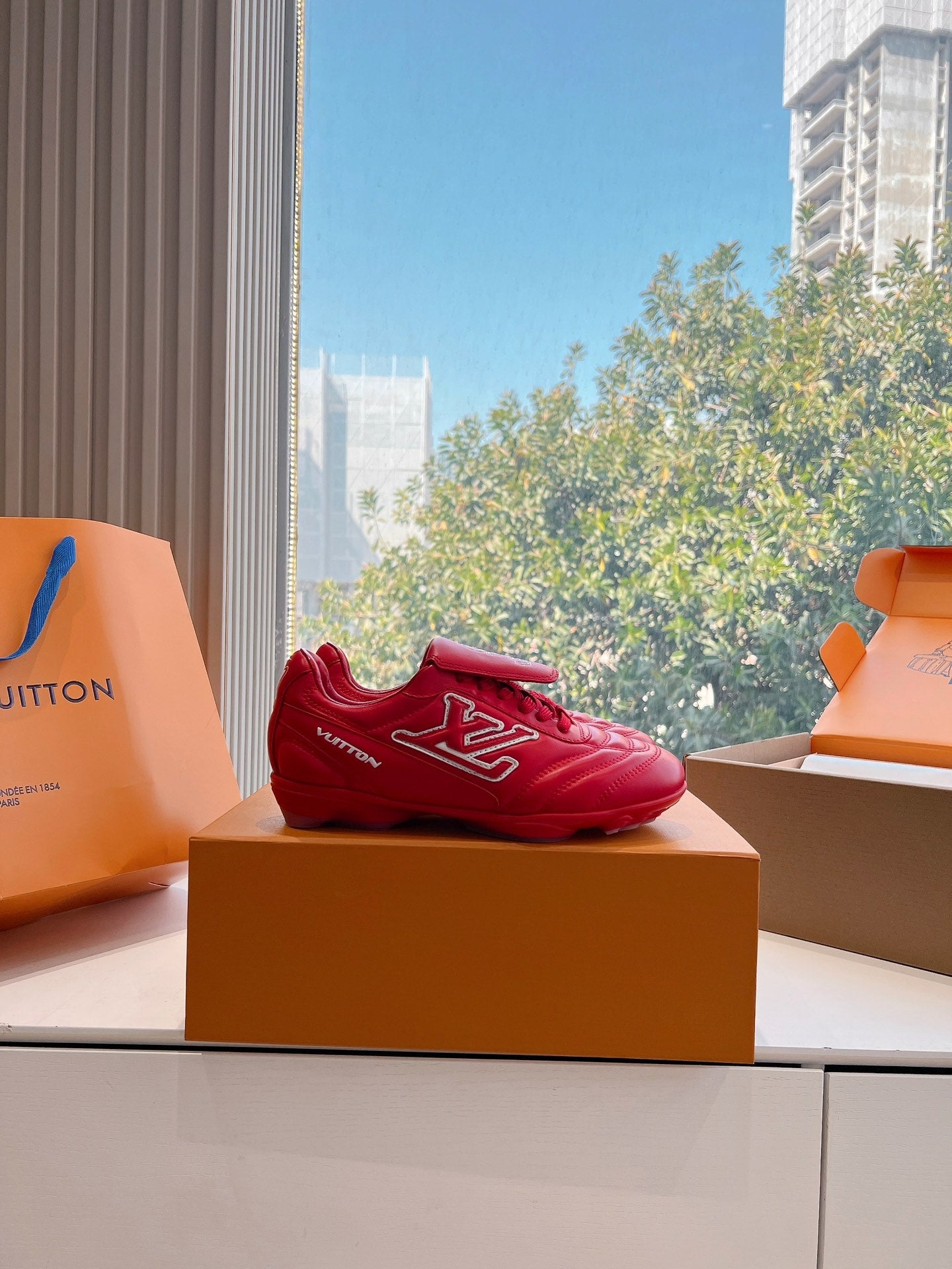 Louis Vuitton Sneaker