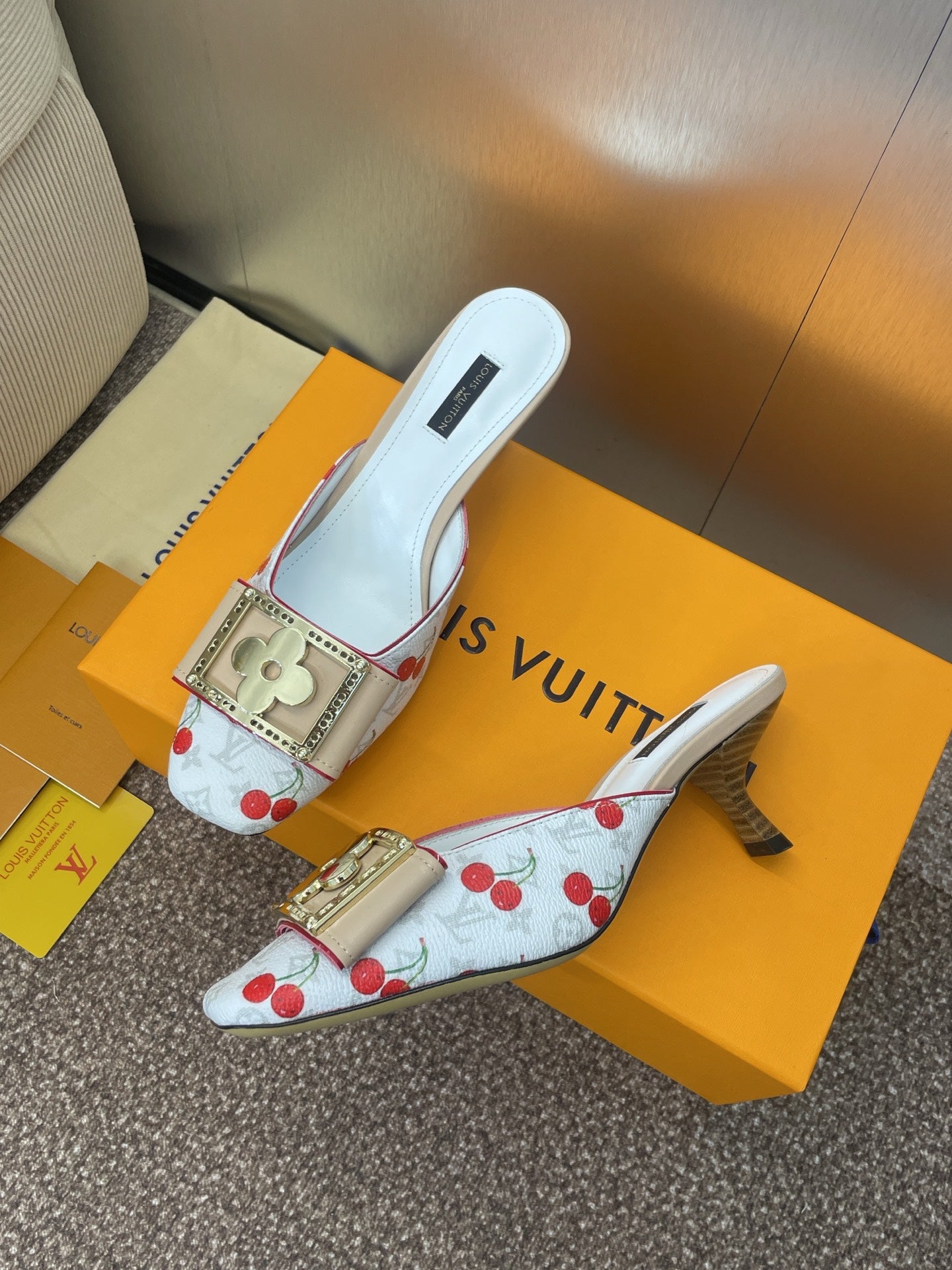 Louis Vuitton Topuklu