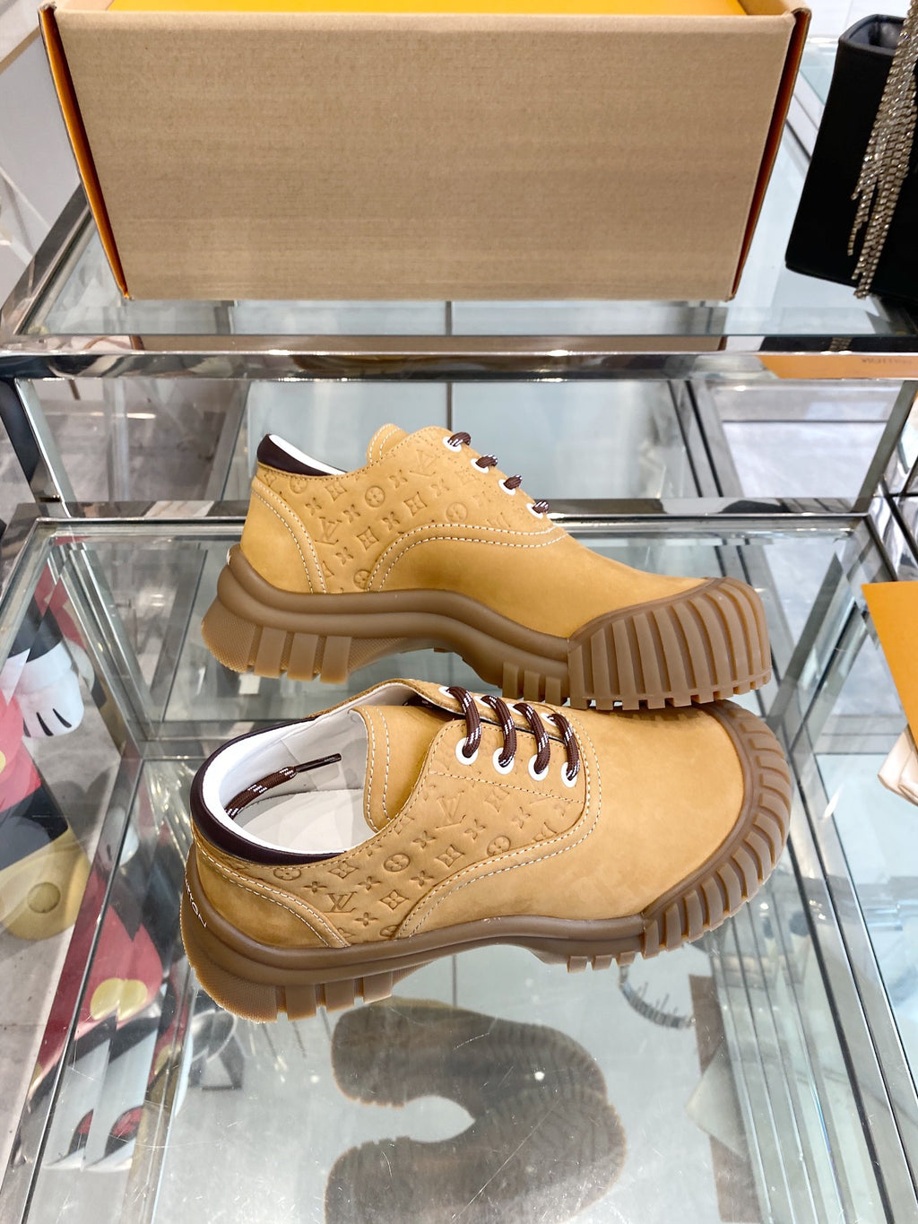 Louis Vuitton Sneaker