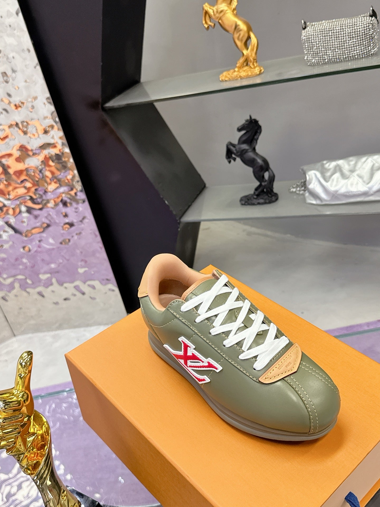 Louis Vuitton Sneaker