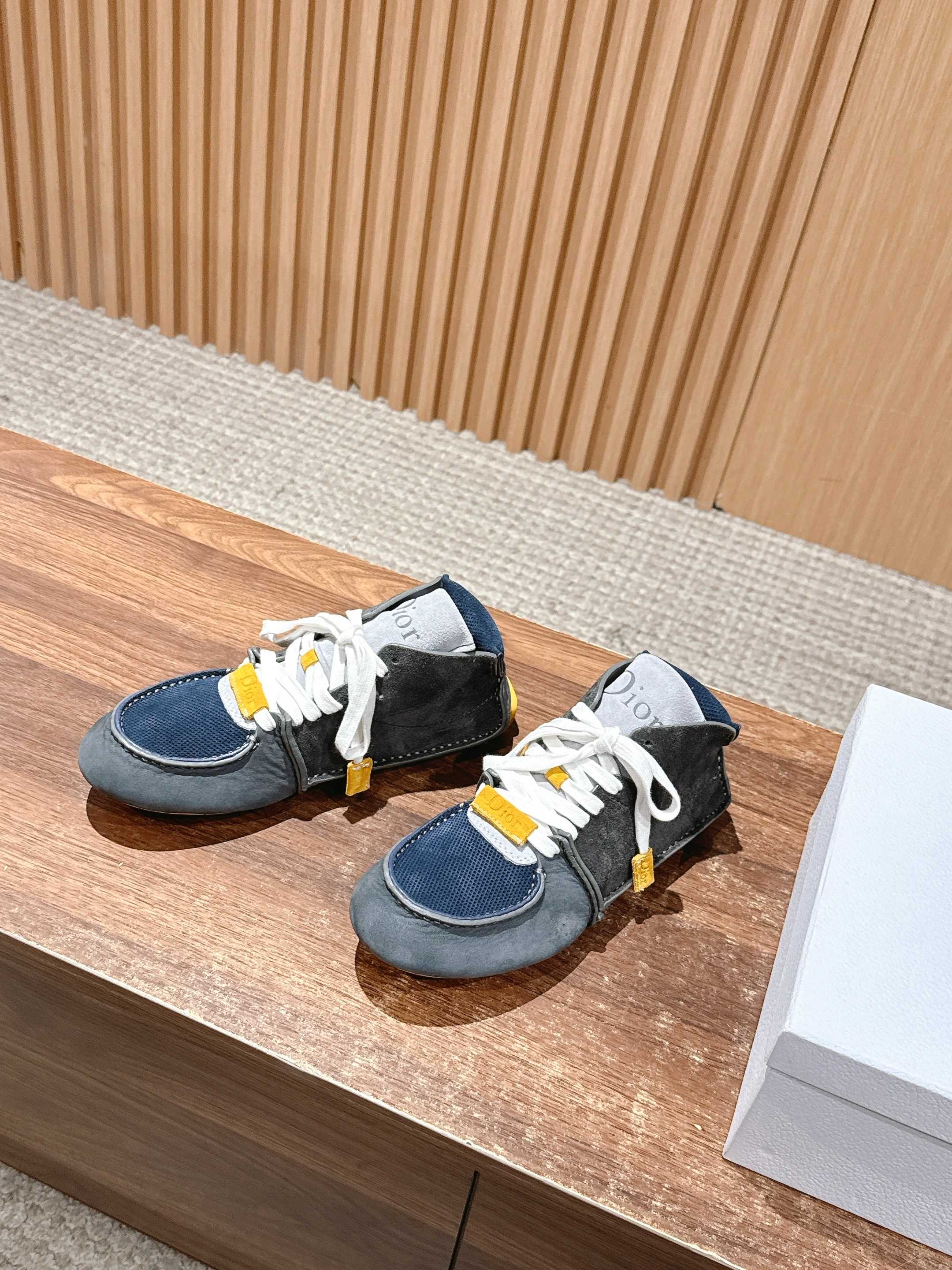 Dior Sneaker