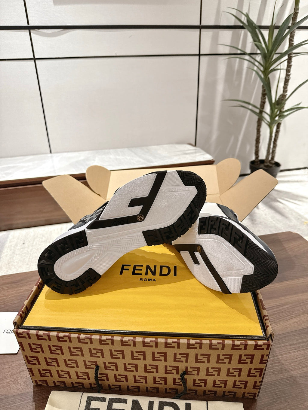 Fendi Sneaker