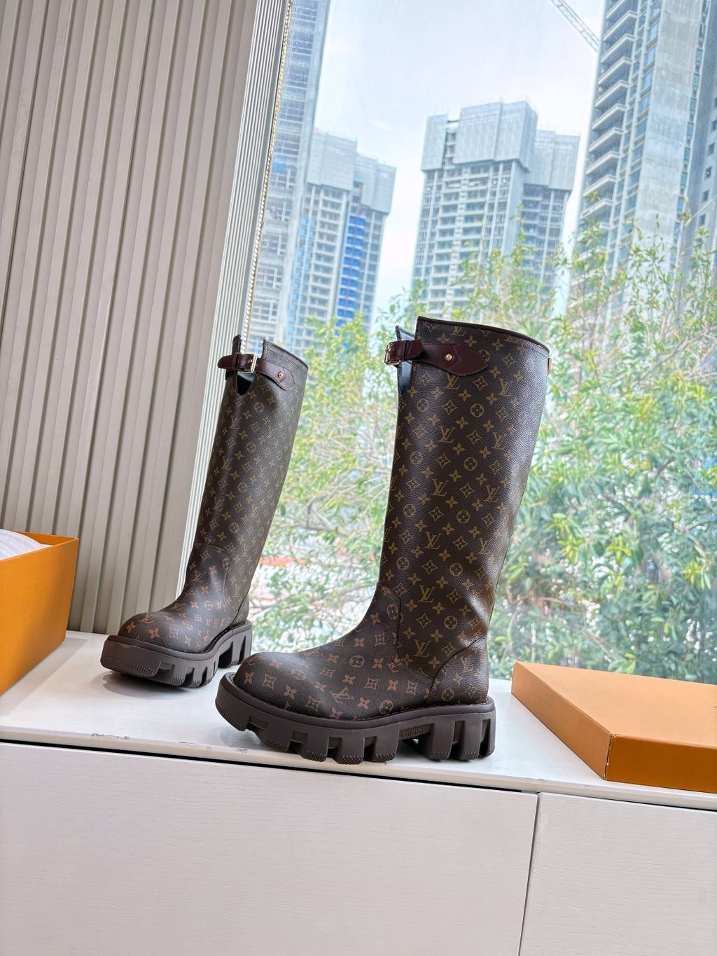 Louis Vuitton Çizme