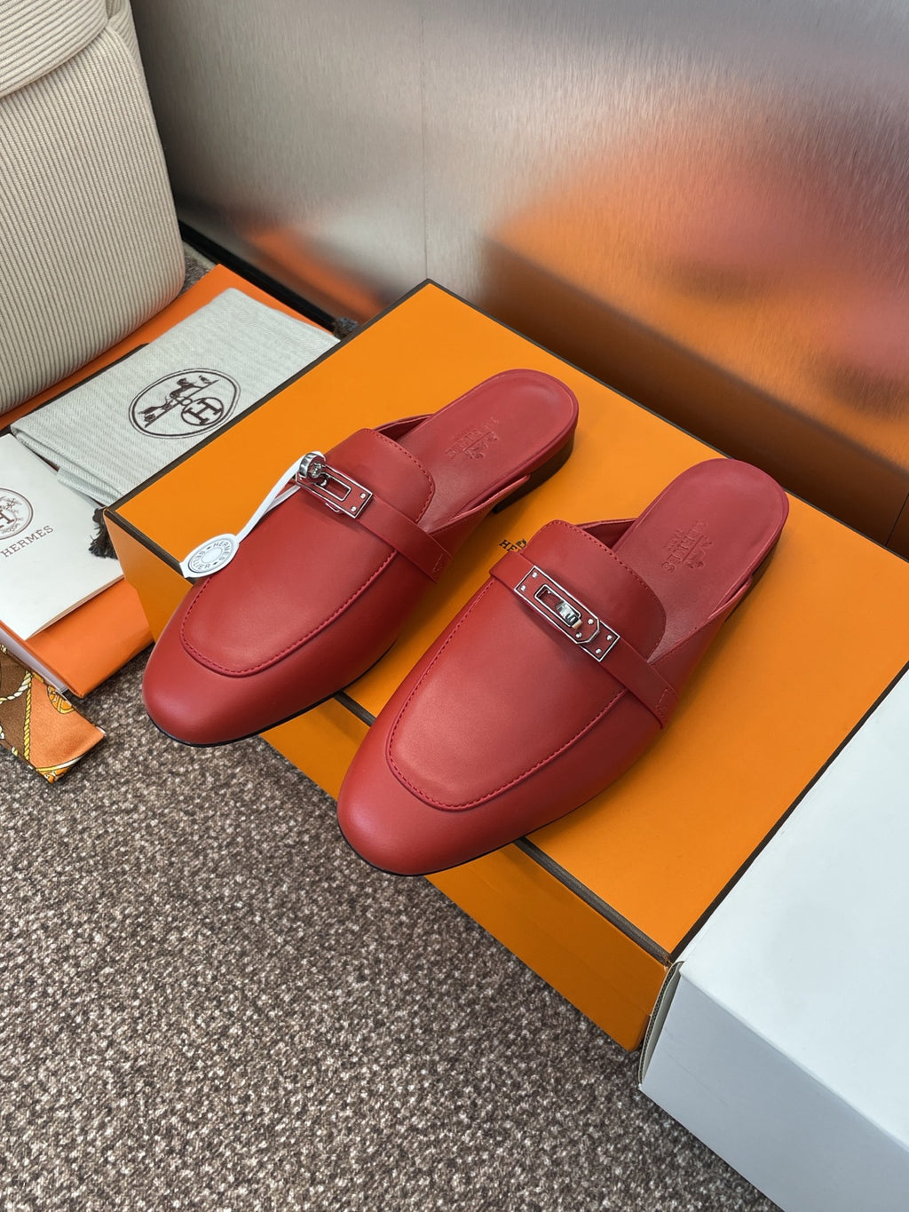 Hermes Slipper