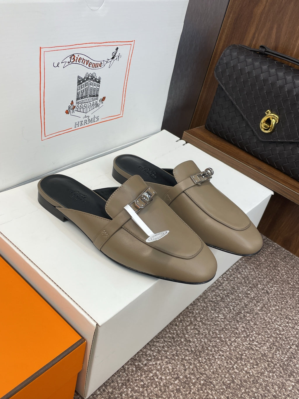 Hermes Slipper