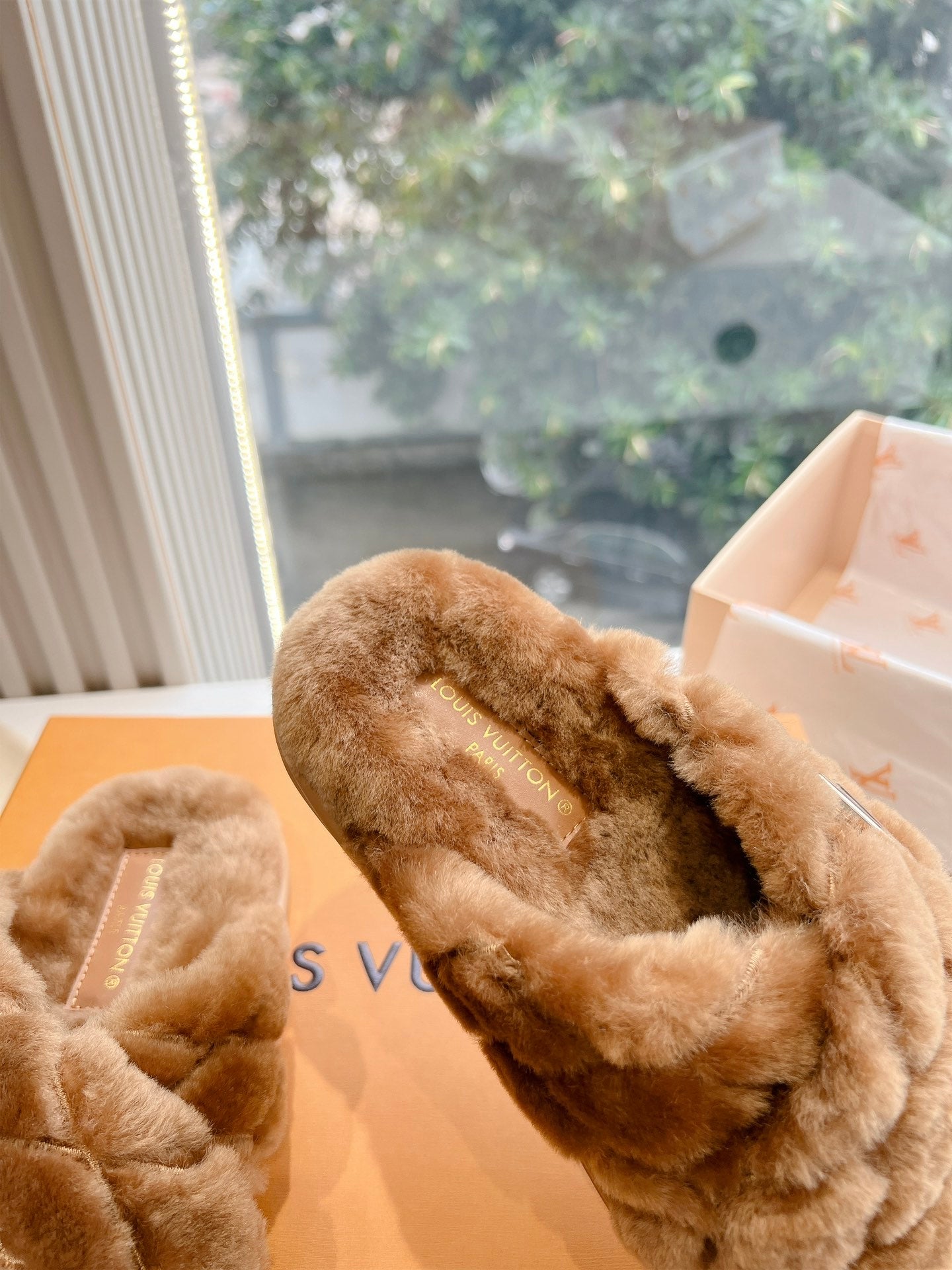 Louis Vuitton Slipper