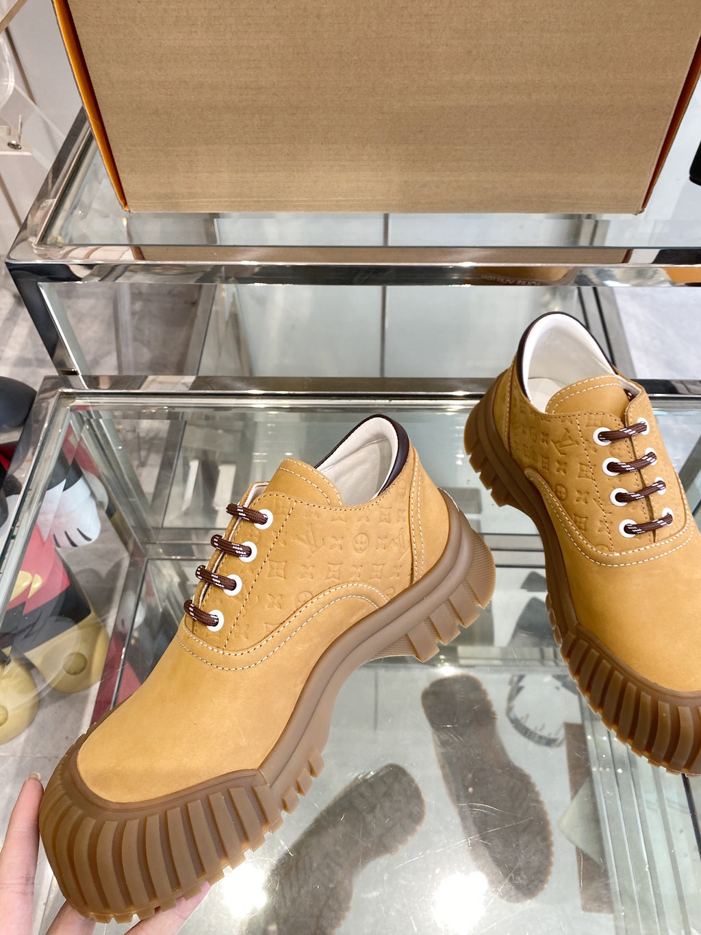 Louis Vuitton Sneaker