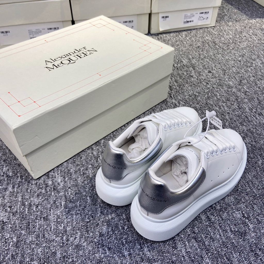 Alexander McQueen Sneaker