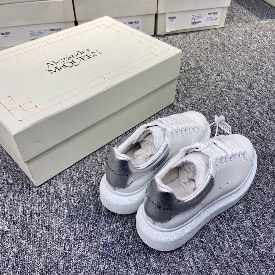 Alexander McQueen Sneaker