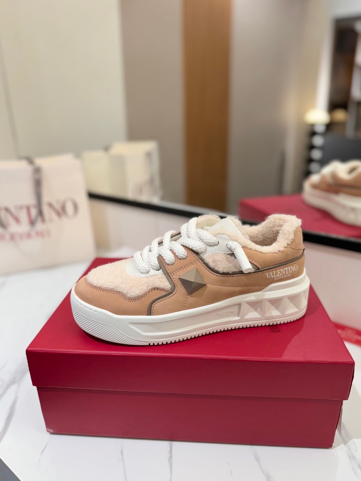 Valentino Sneaker