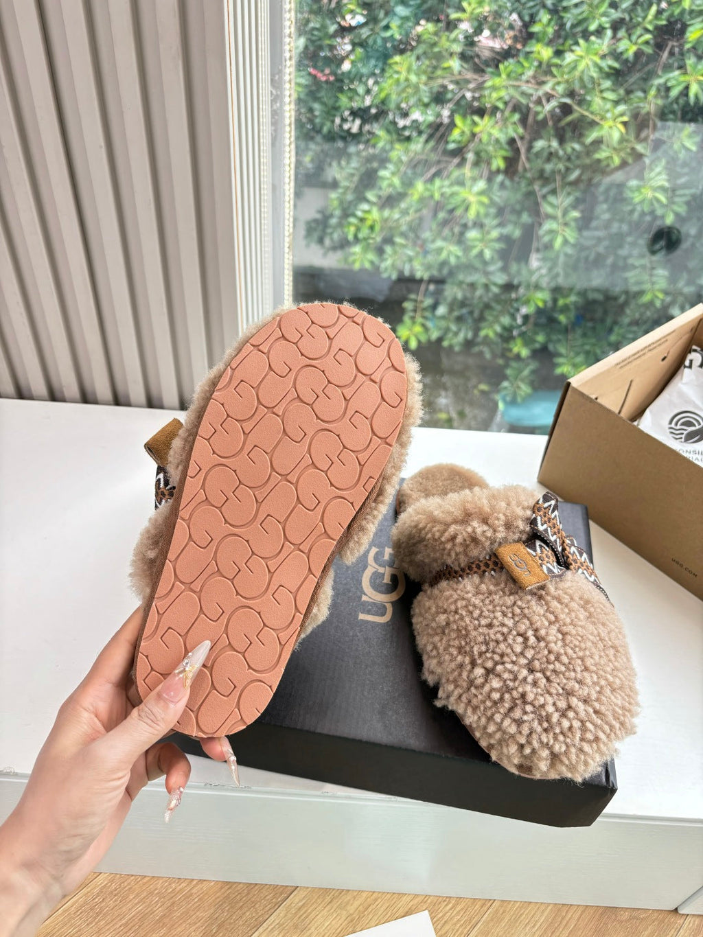 Ugg Slipper Hemen Teslim İndirimli
