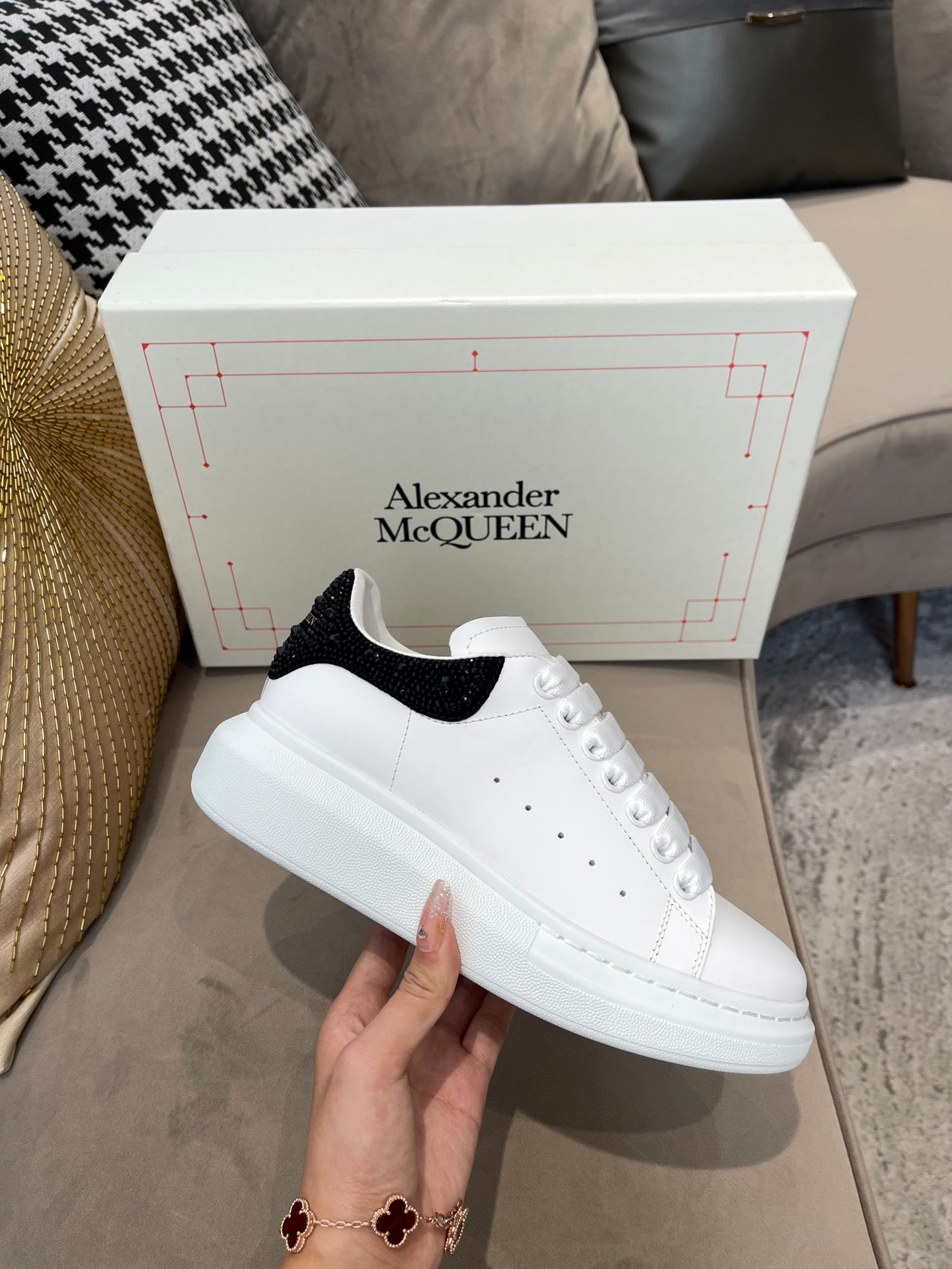Alexander McQueen Sneaker