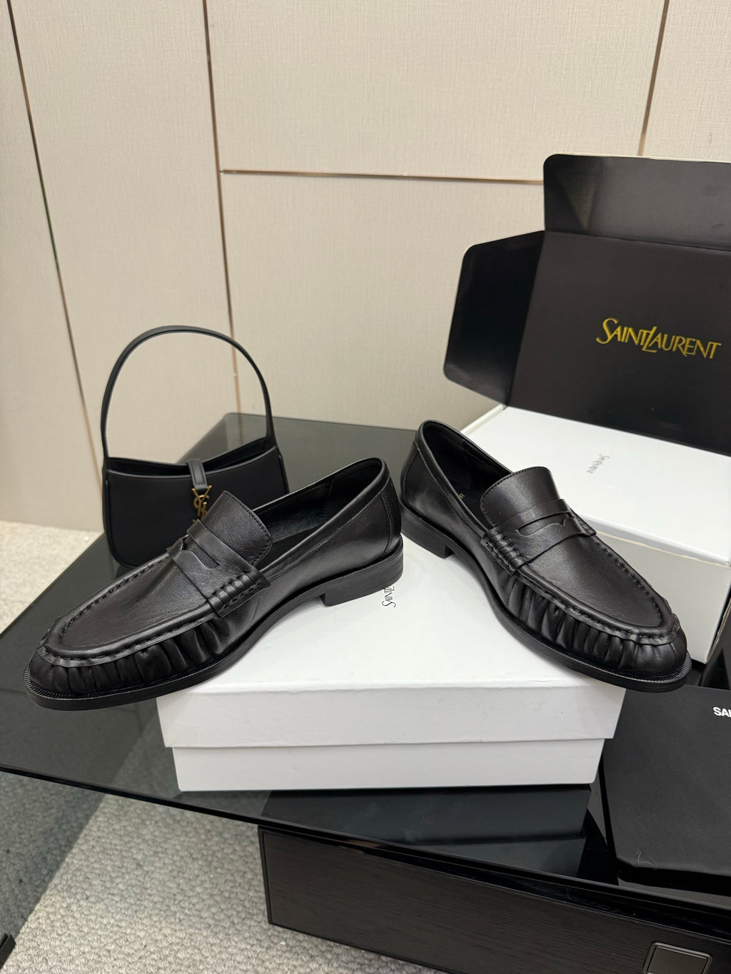 Yves Saint Laurent Loafer