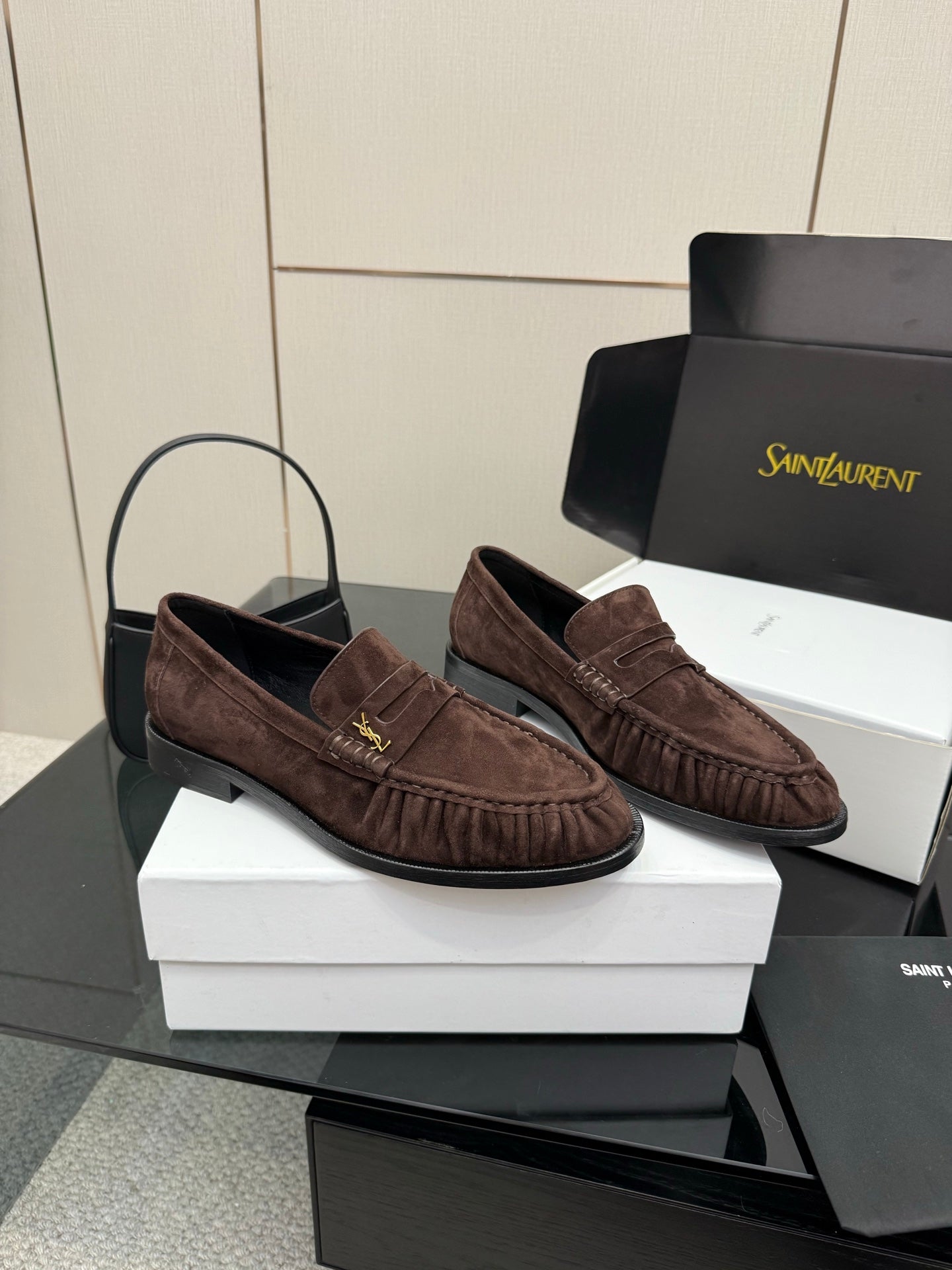 Yves Saint Laurent Loafer