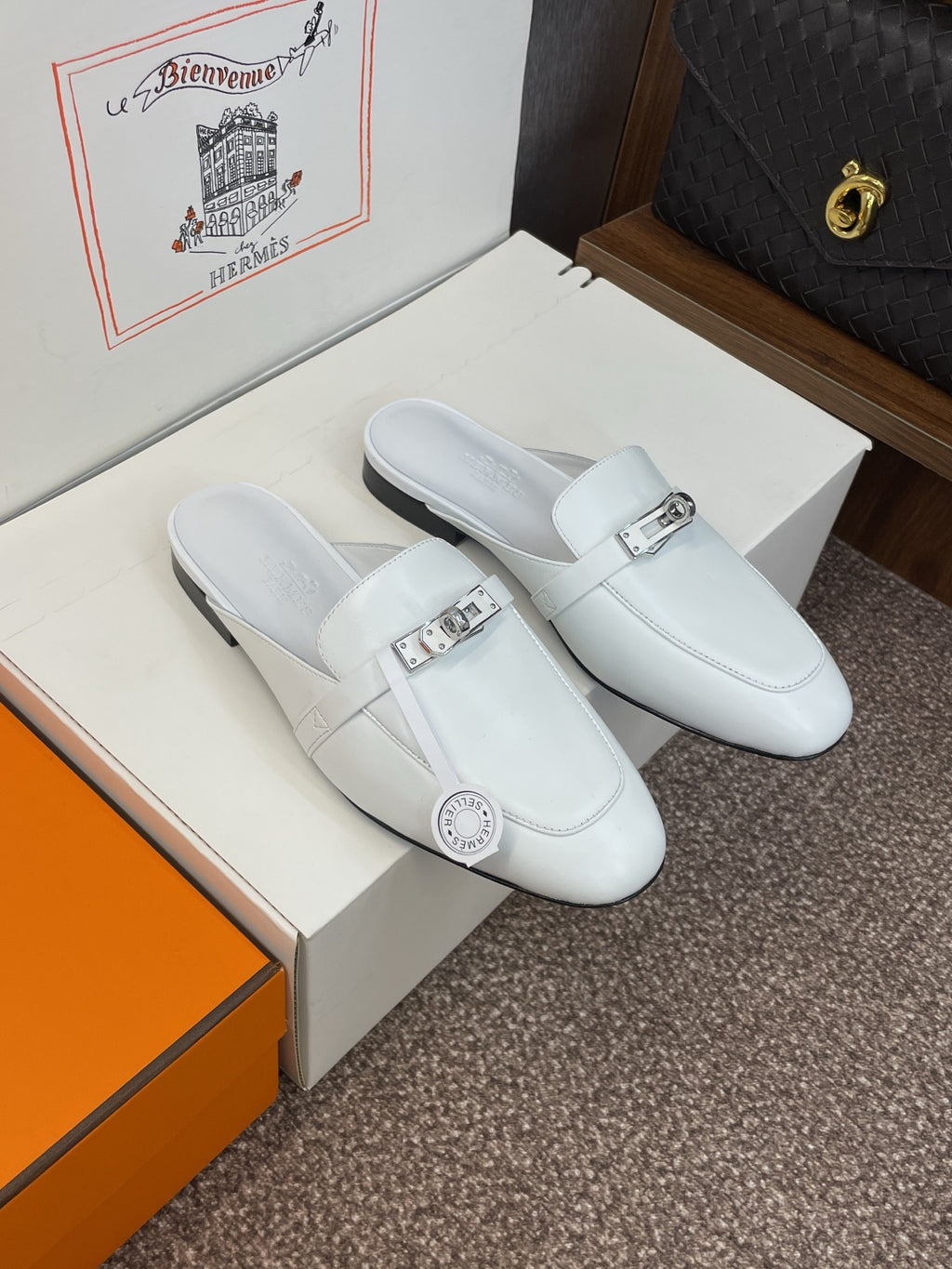 Hermes Slipper