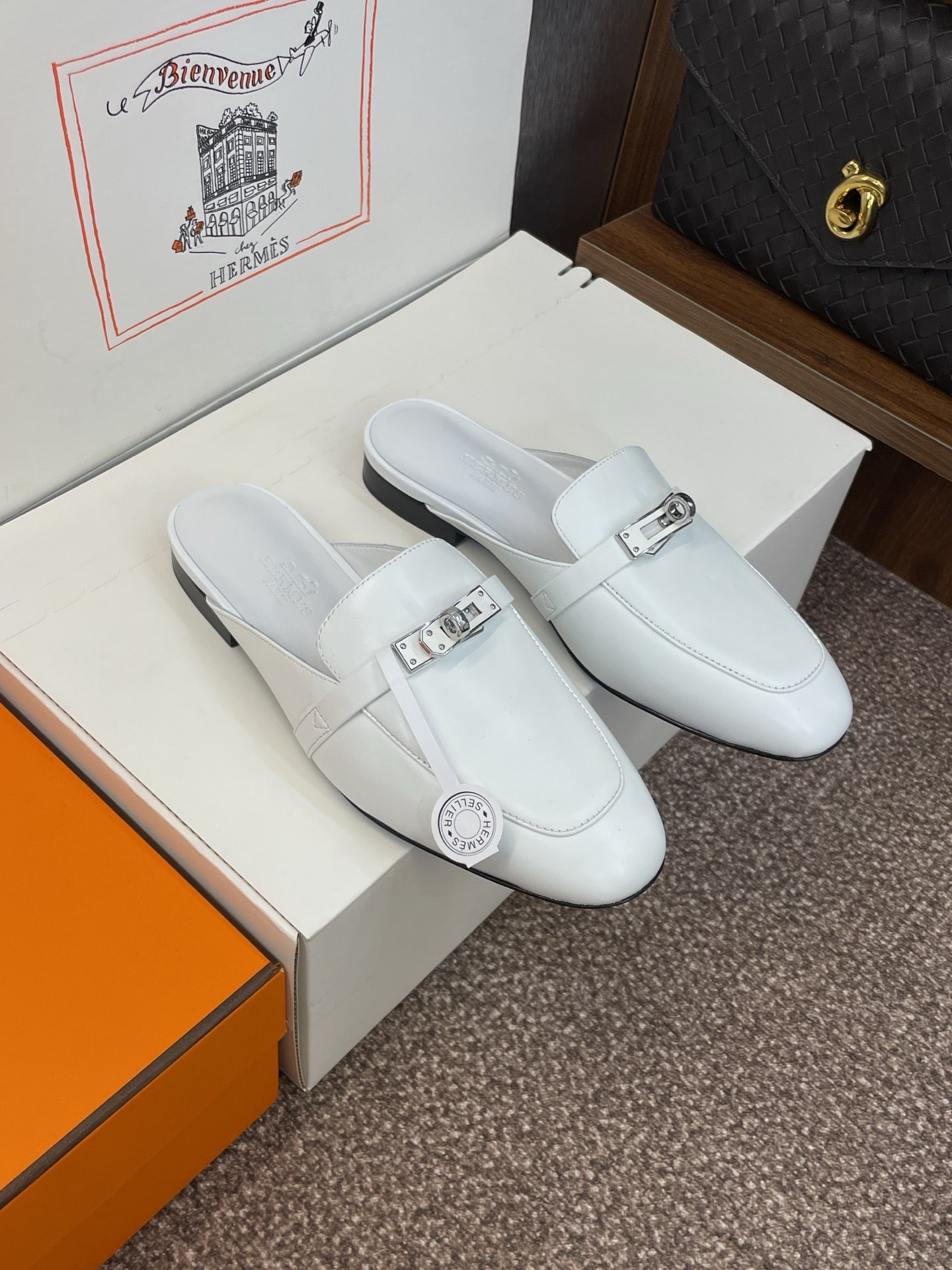 Hermes Slipper