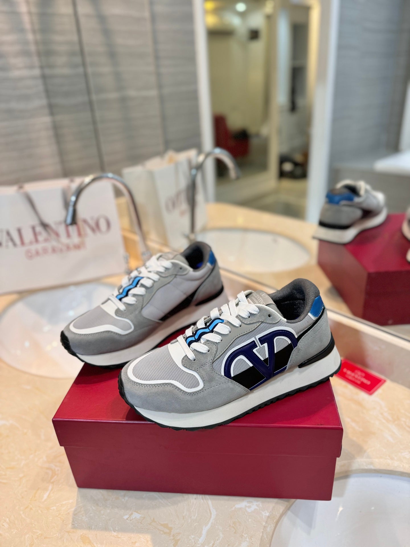 Valentino Sneaker