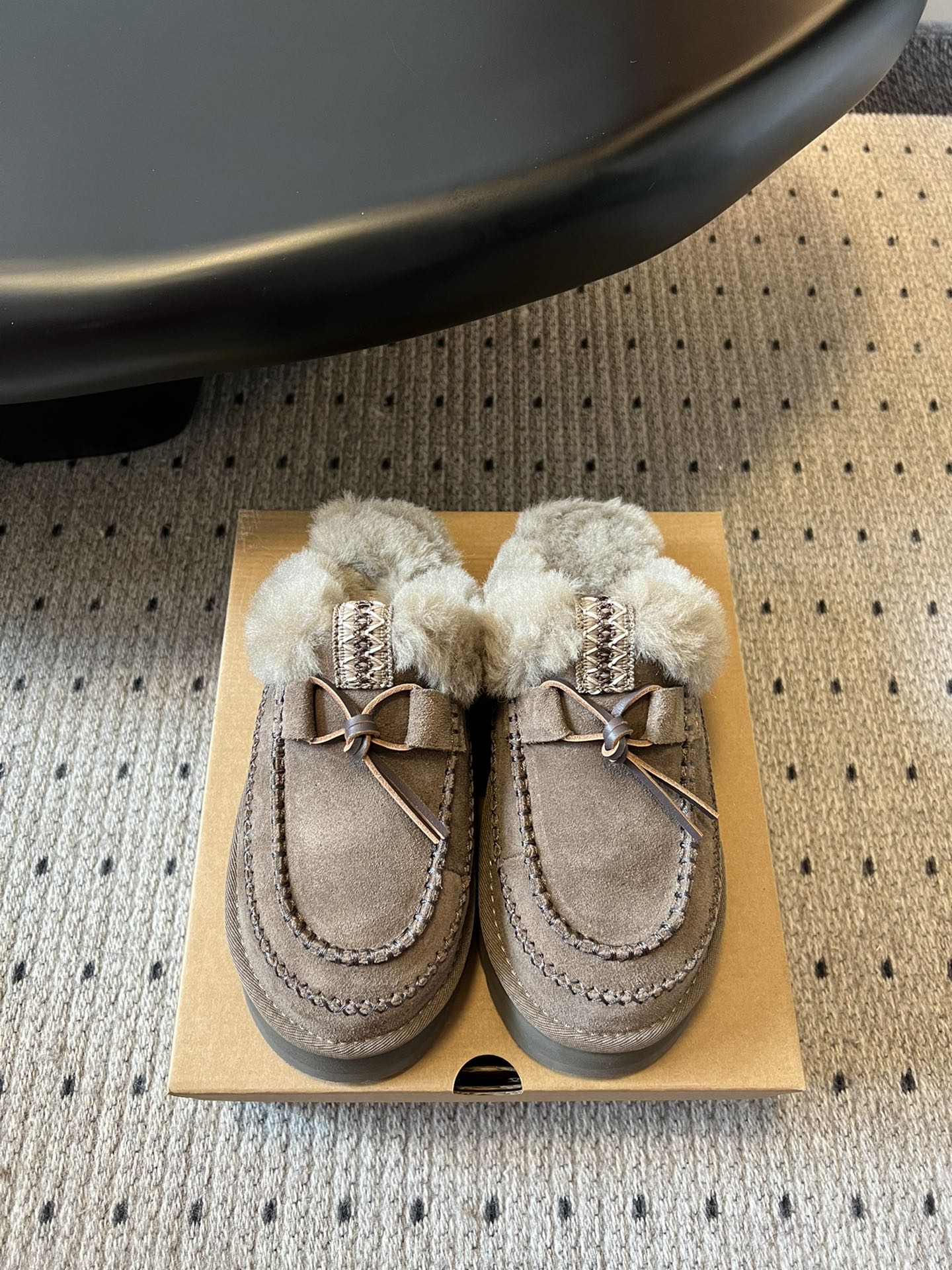 Ugg Slipper