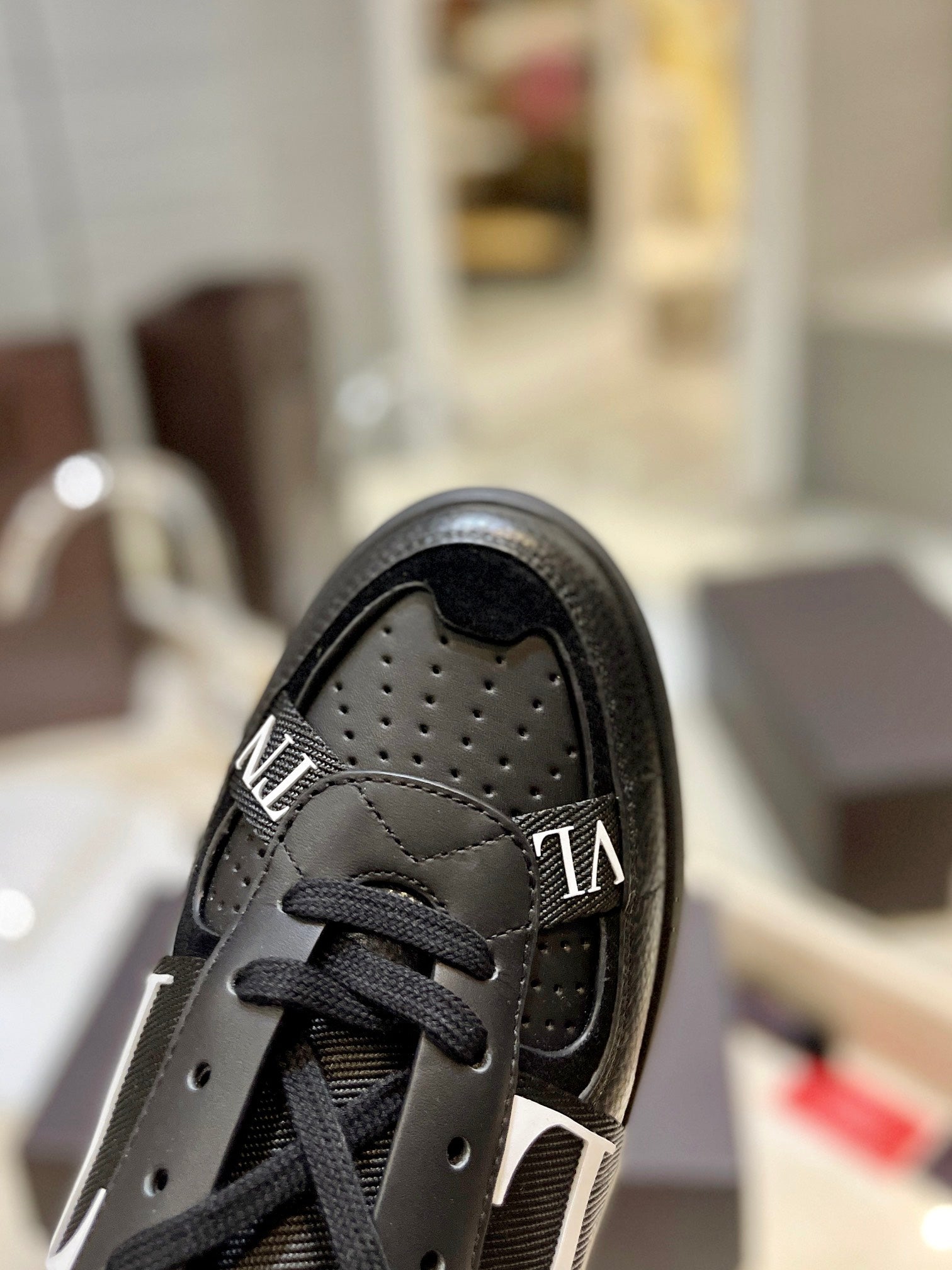 Valentino Sneaker