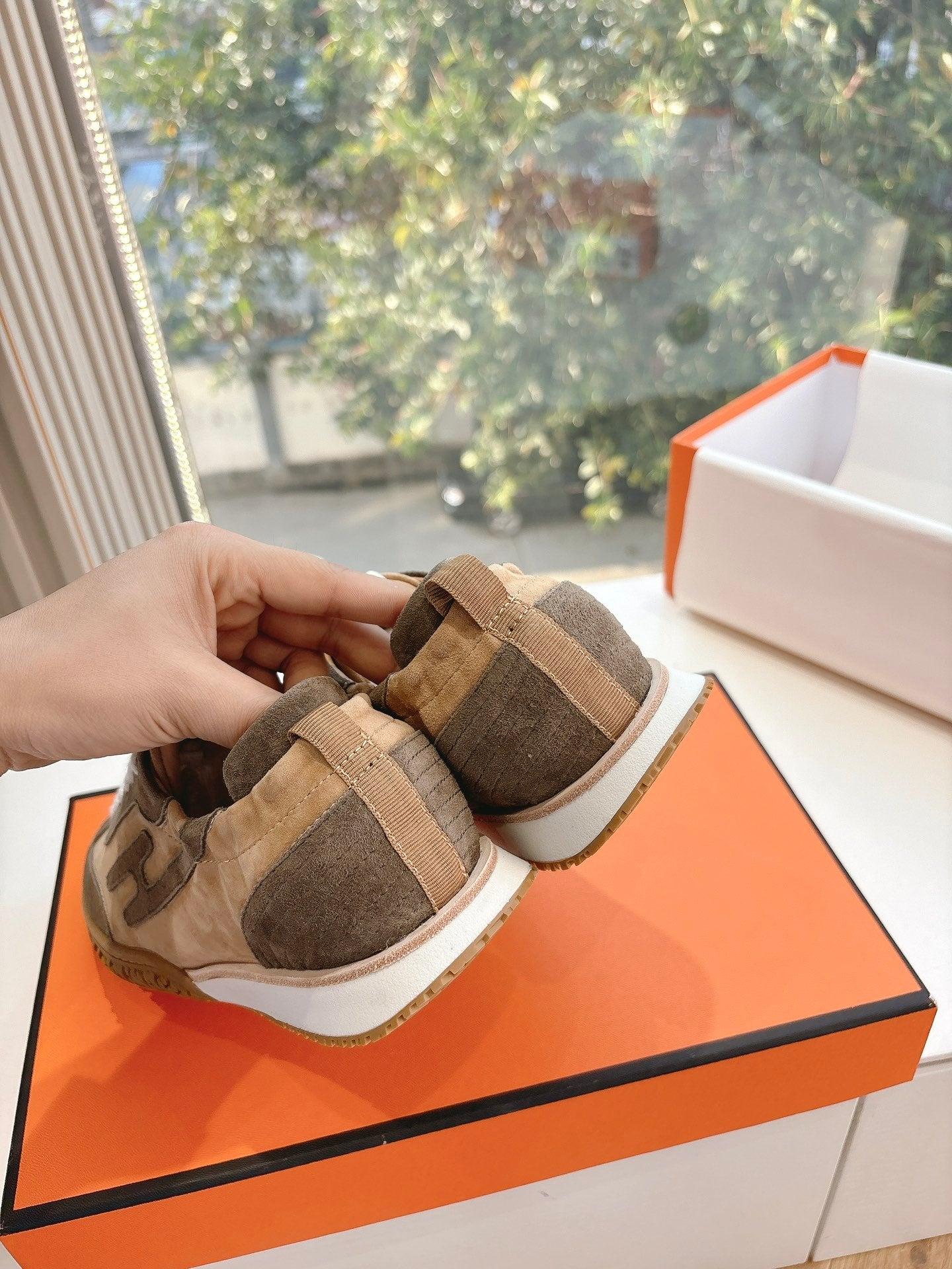 Hermes Sneaker