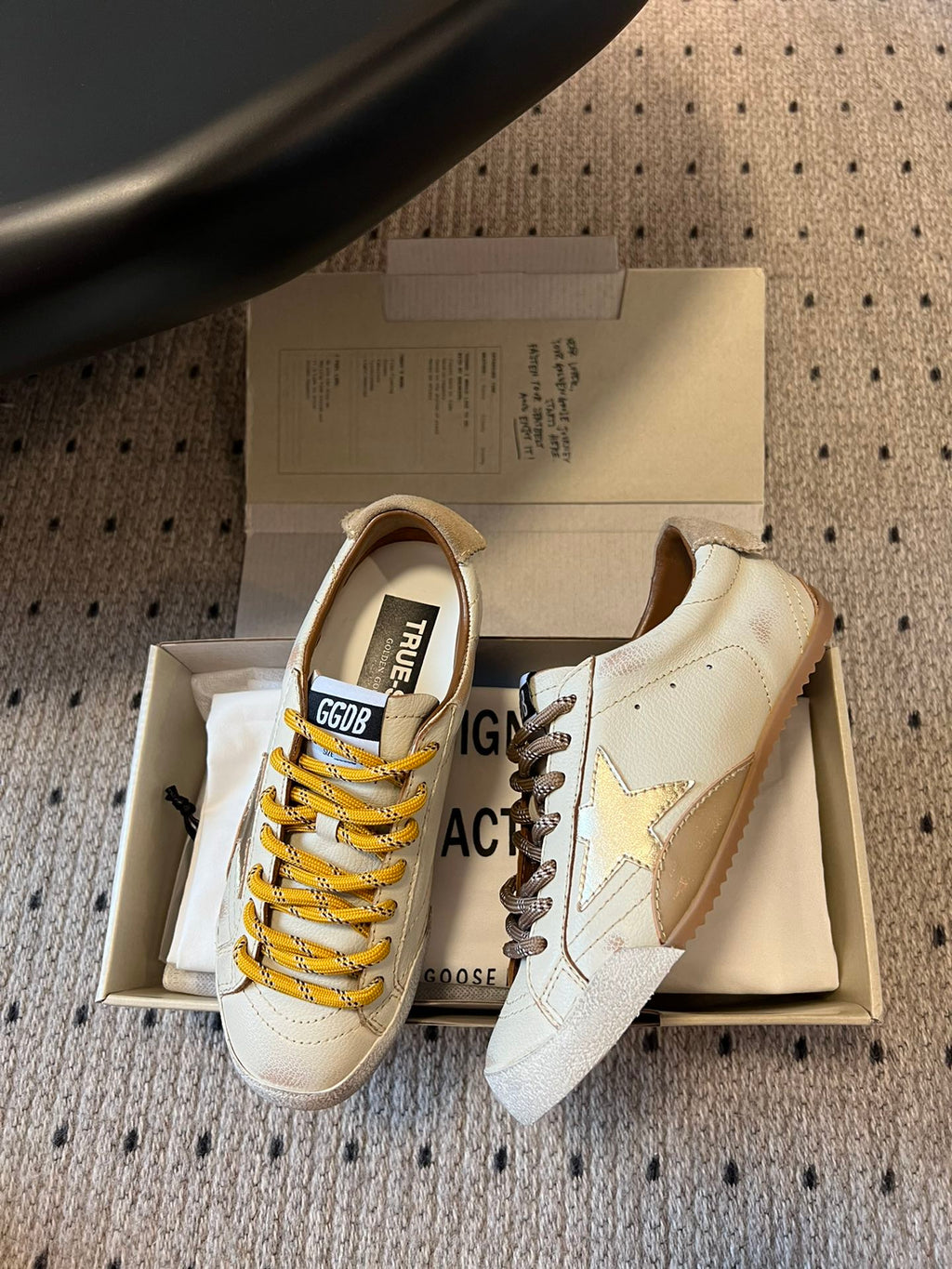 Golden Goose Sneaker