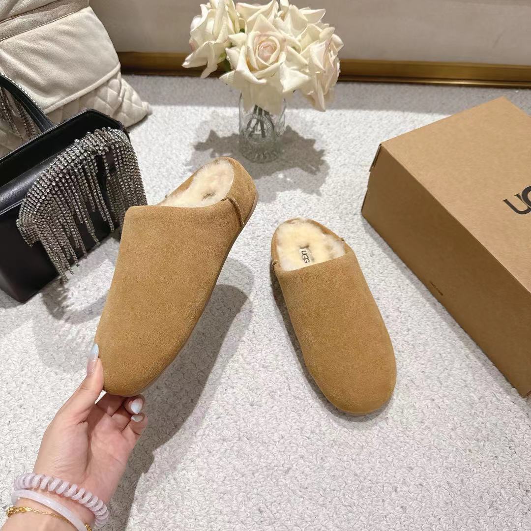 Ugg Slipper