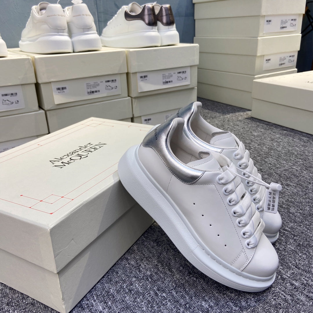 Alexander McQueen Sneaker