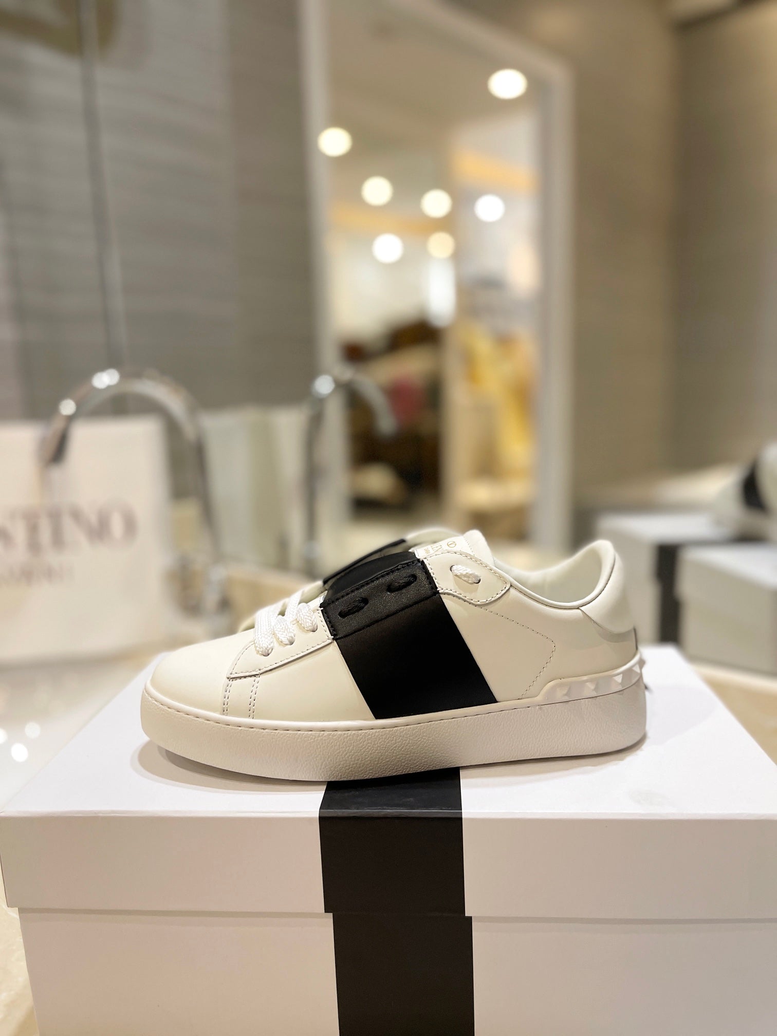 Valentino Sneaker