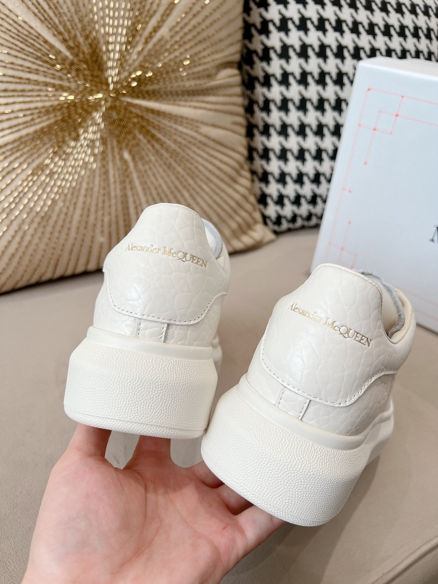 Alexander McQueen Sneaker