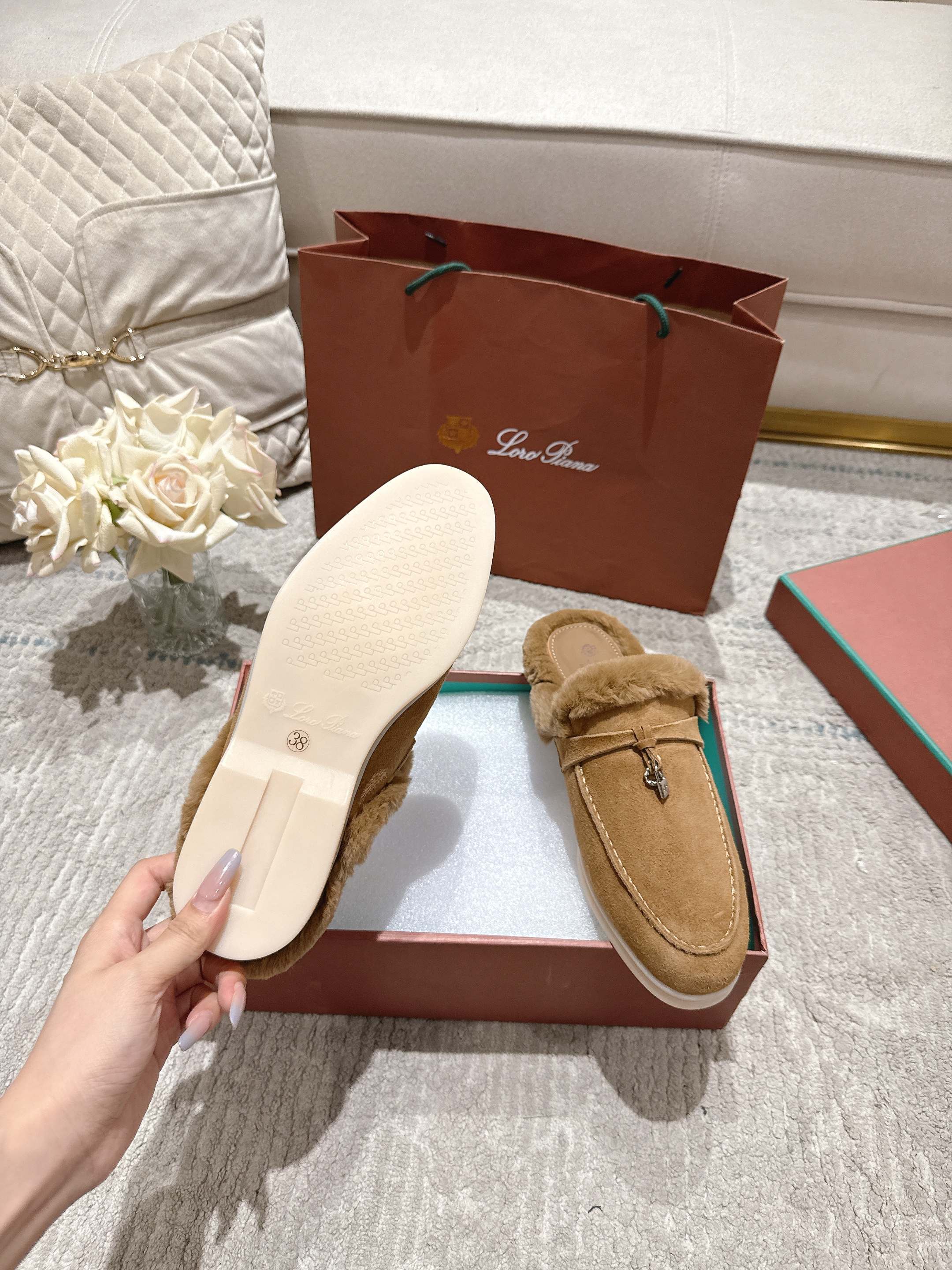 Loro Piana Slipper