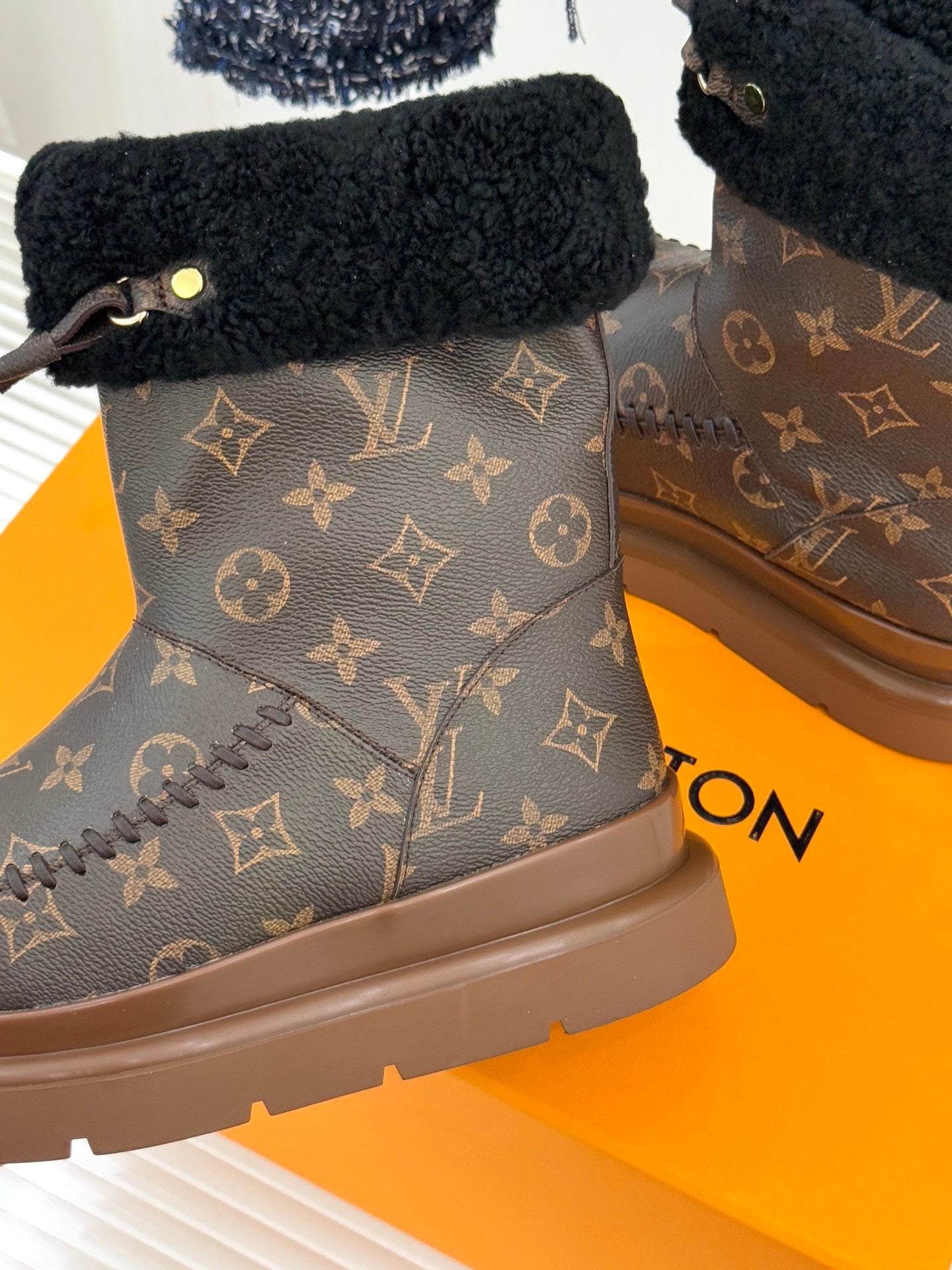 Louis Vuitton Bot
