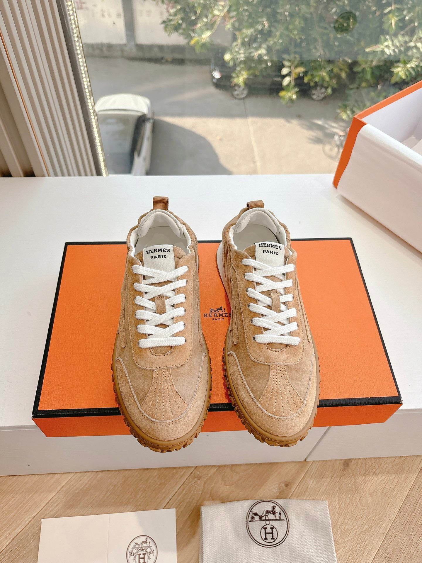 Hermes Sneaker