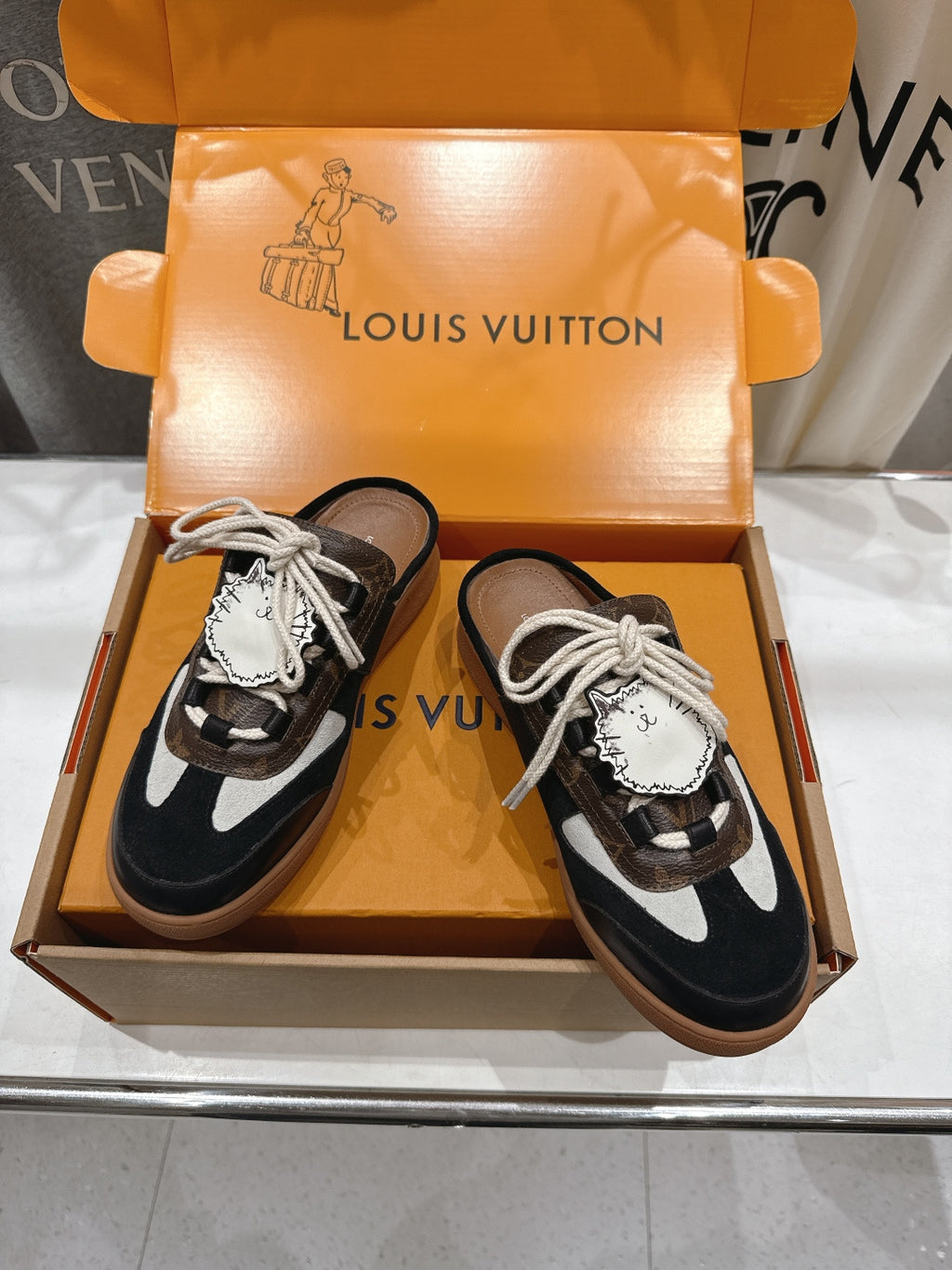 Louis Vuitton Sneaker