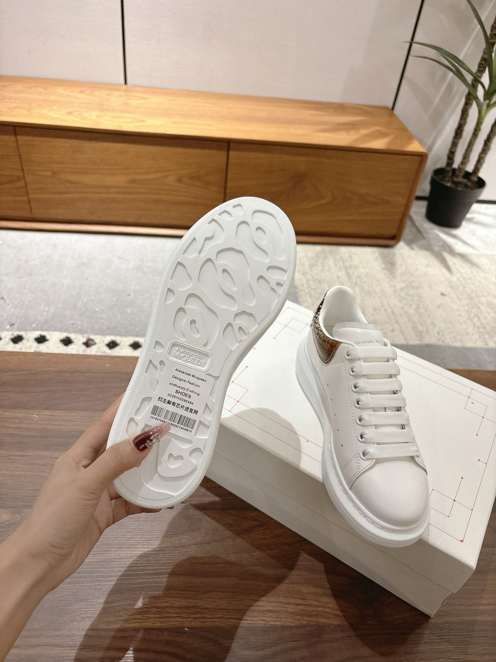 Alexander McQueen Sneaker