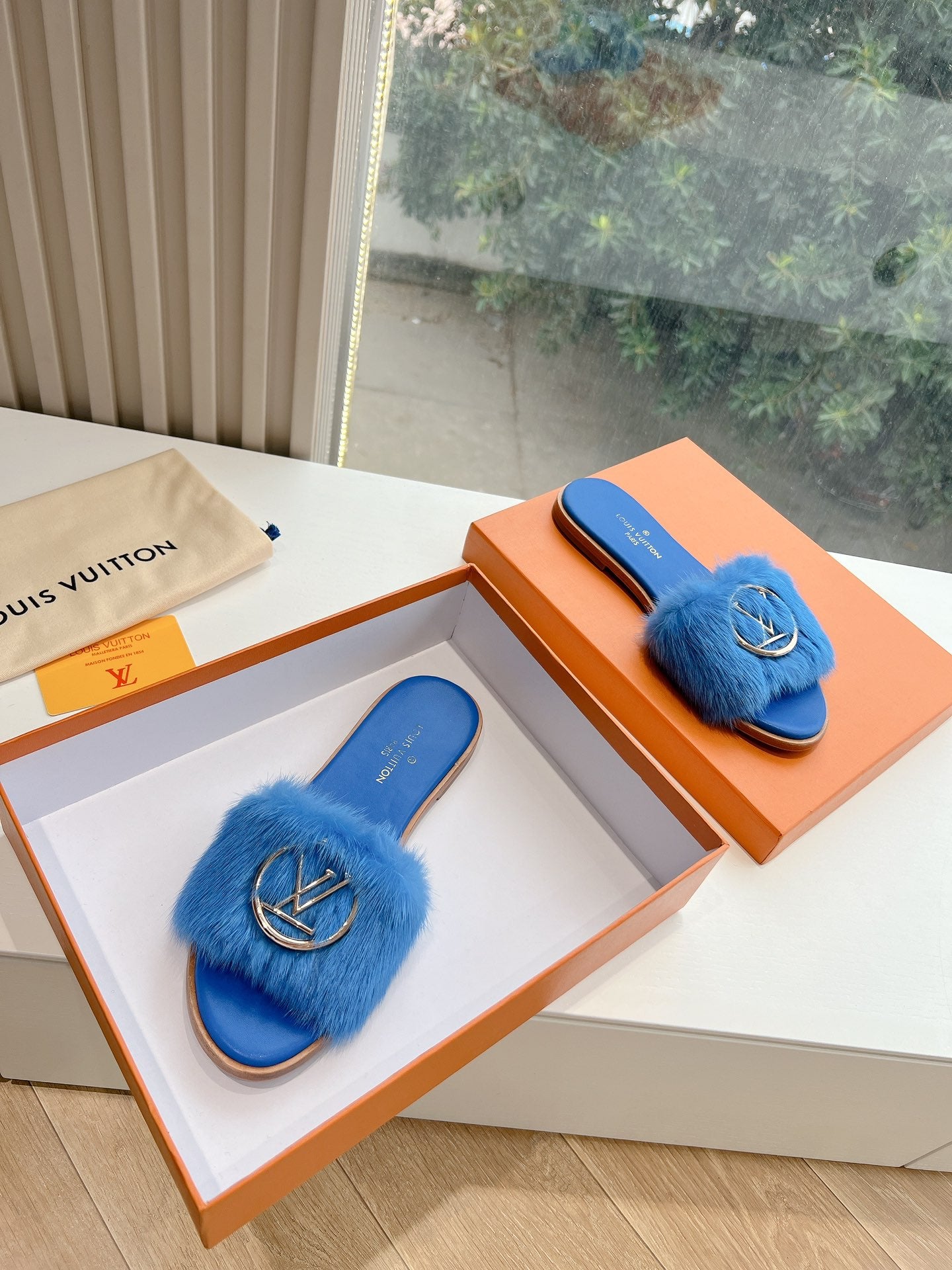 Louis Vuitton Slipper