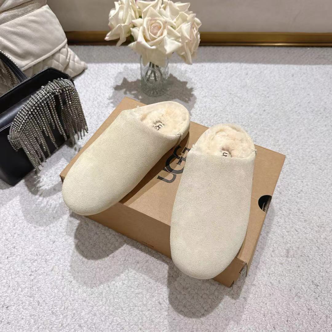 Ugg Slipper