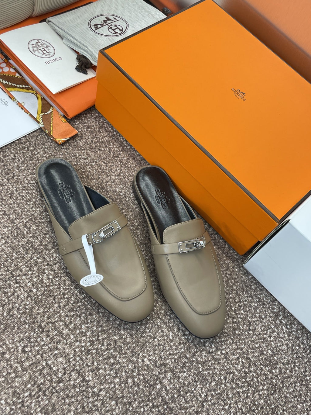 Hermes Slipper