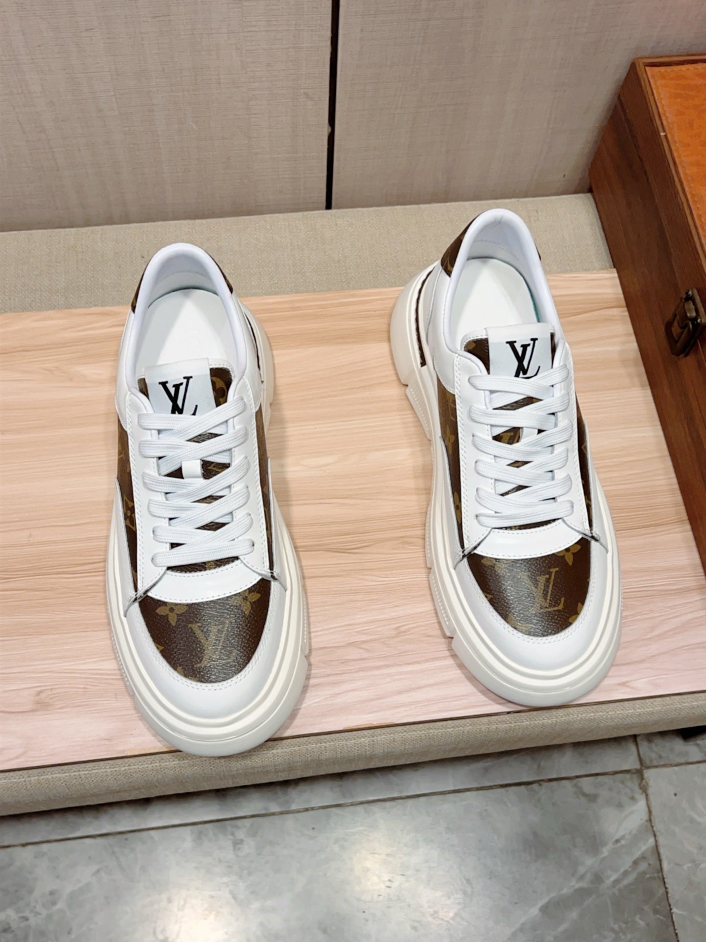 Louis Vuitton Sneaker