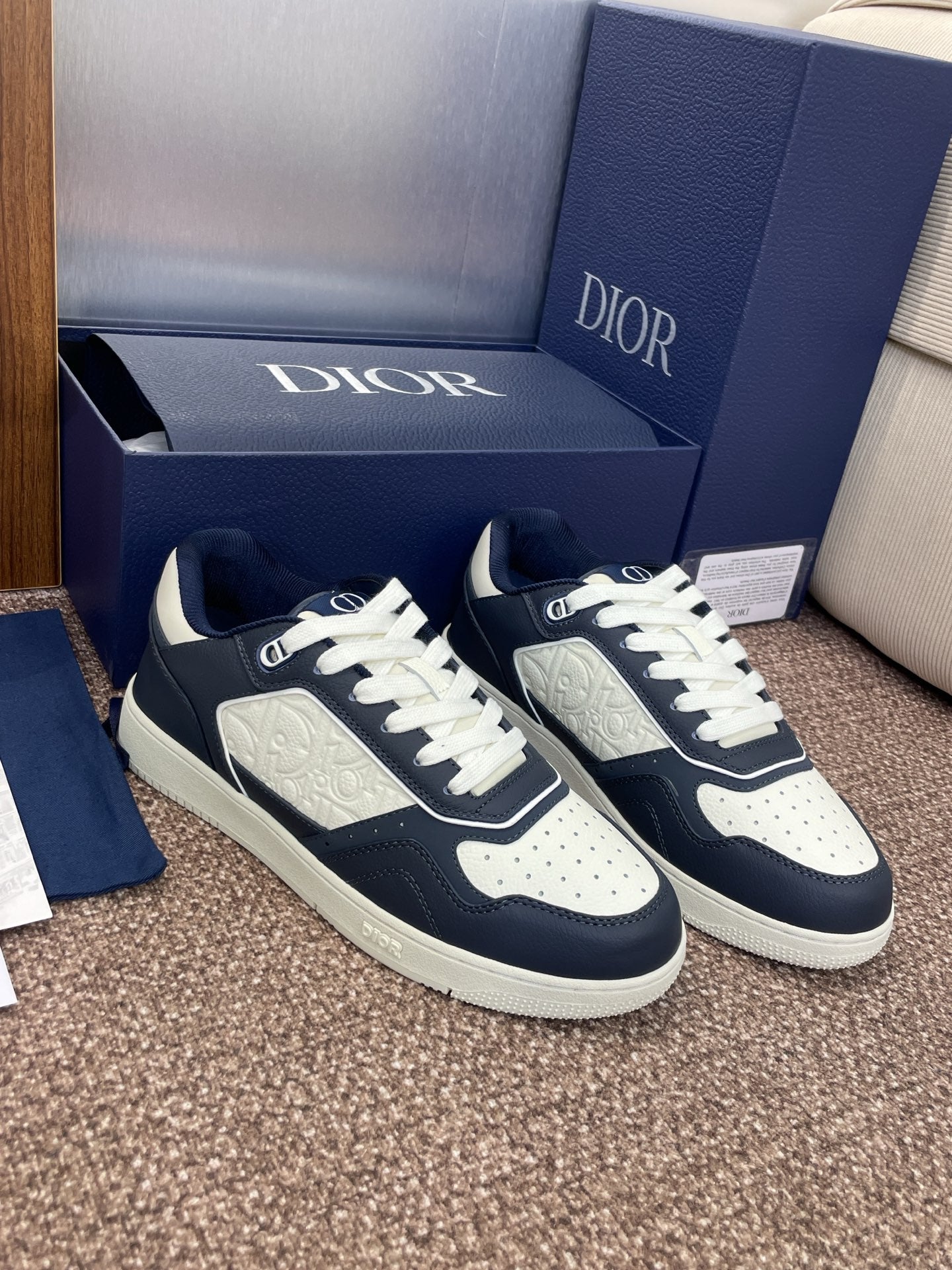 Dior sneaker