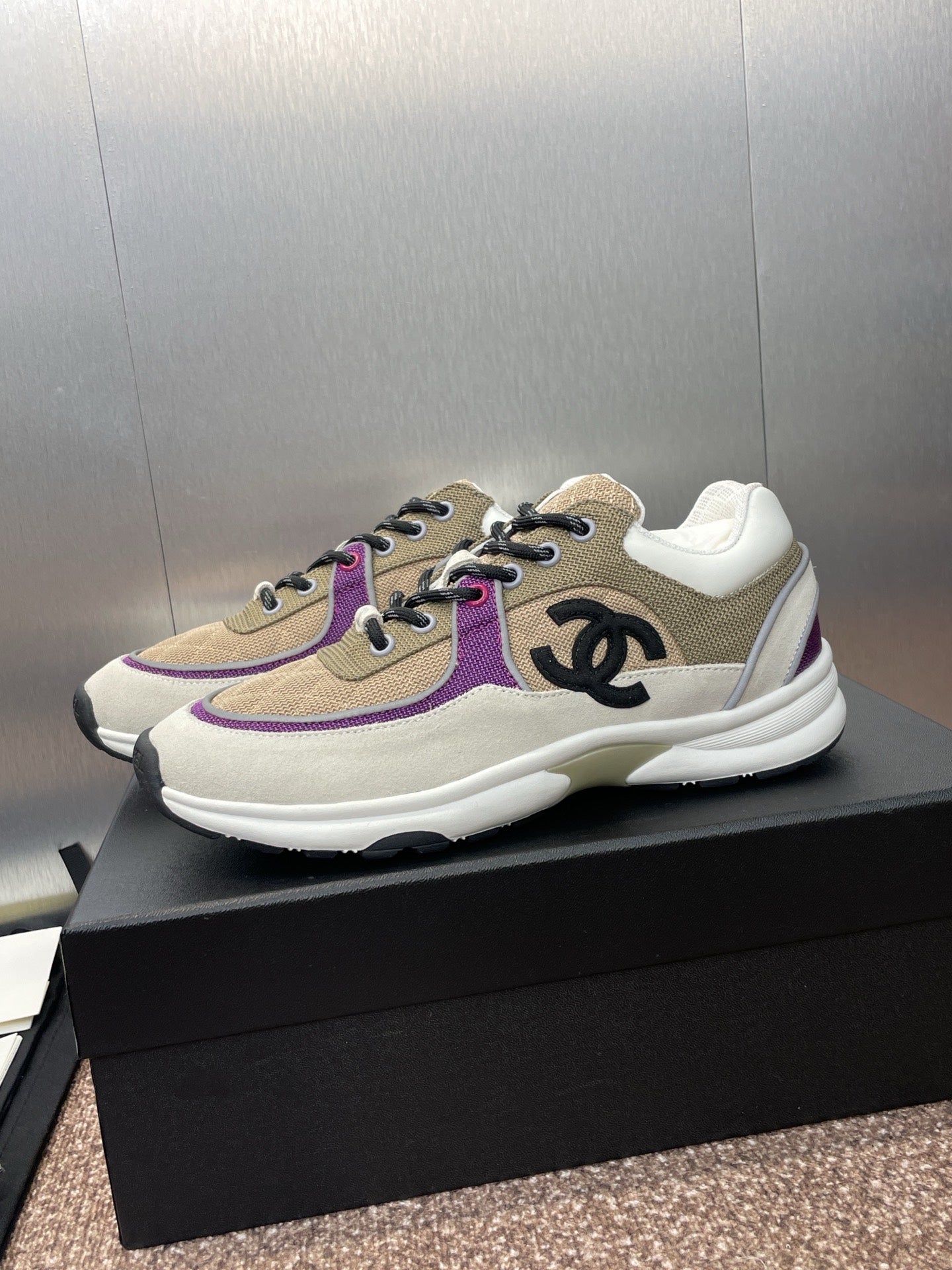 Chanel sneaker