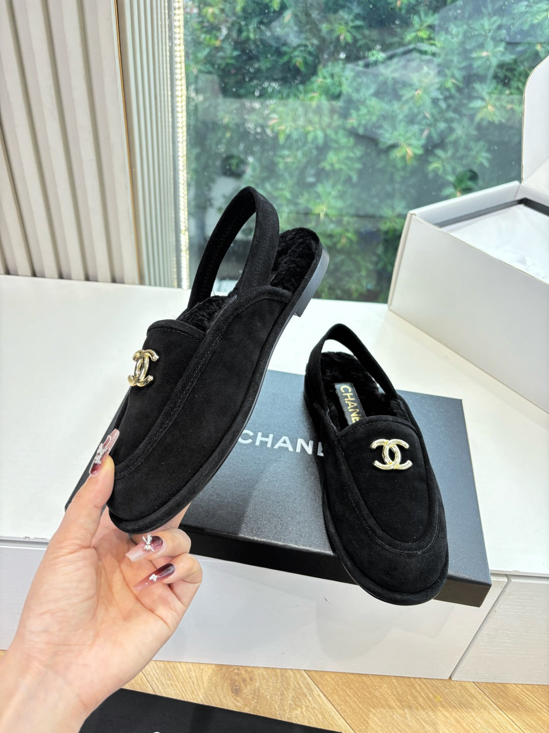 Chanel Slipper