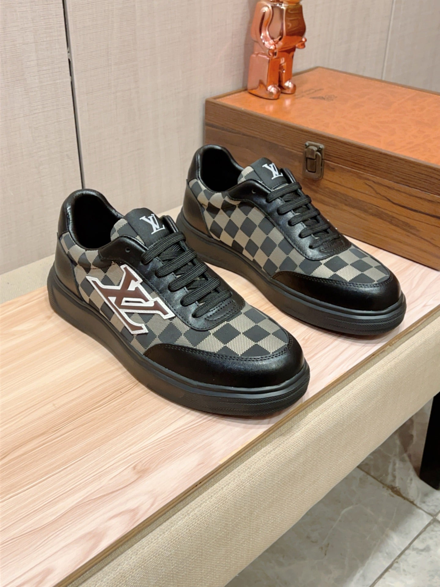 Louis Vuitton Sneaker