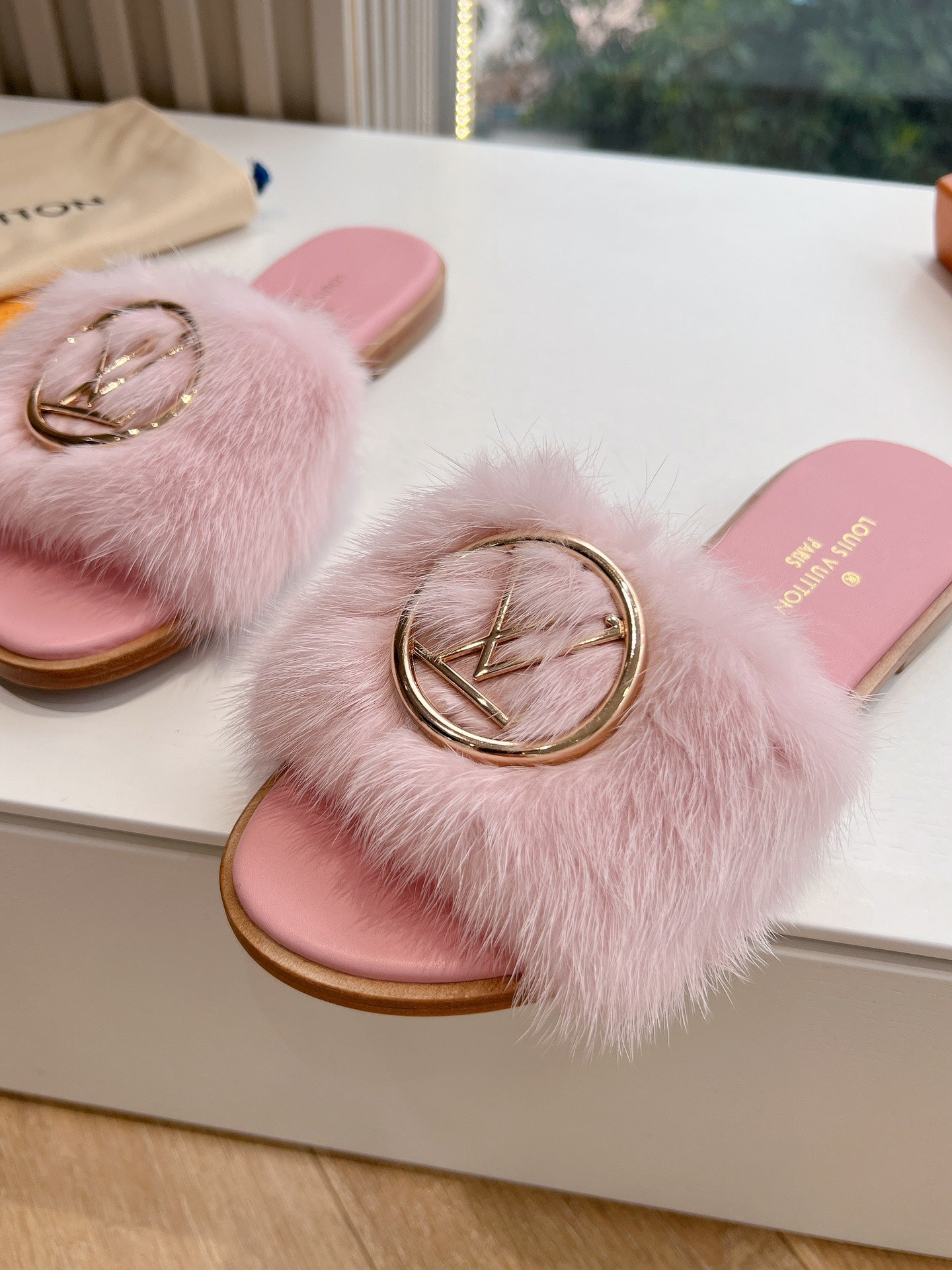 Louis Vuitton Slipper