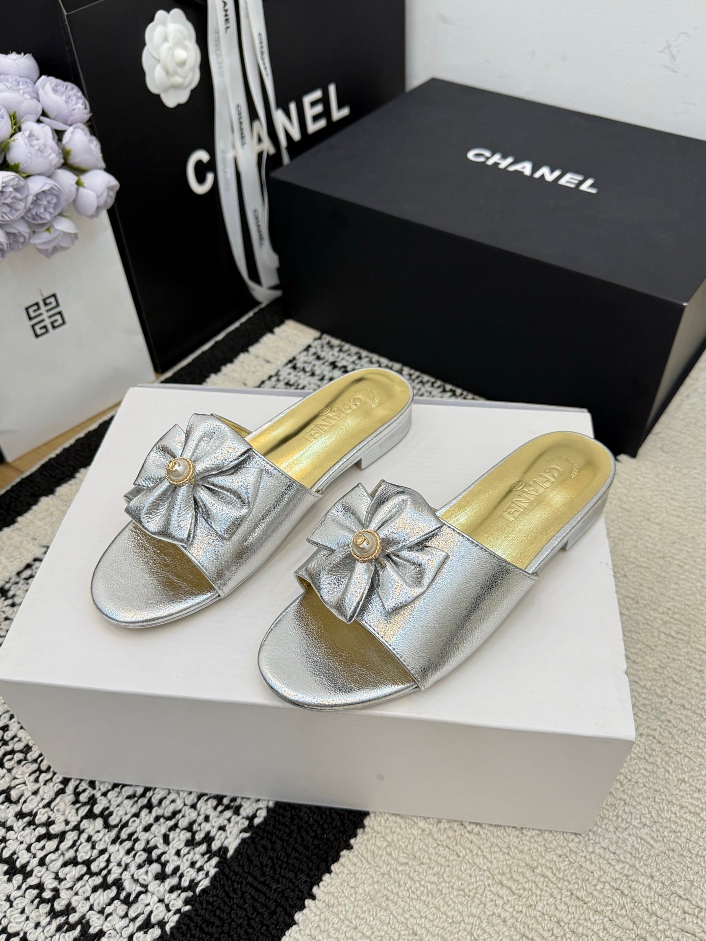 Chanel Slipper