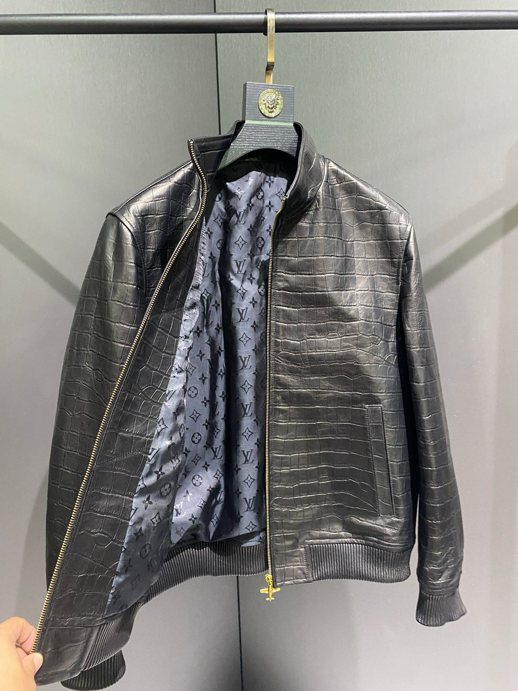 Louis Vuitton Deri Mont