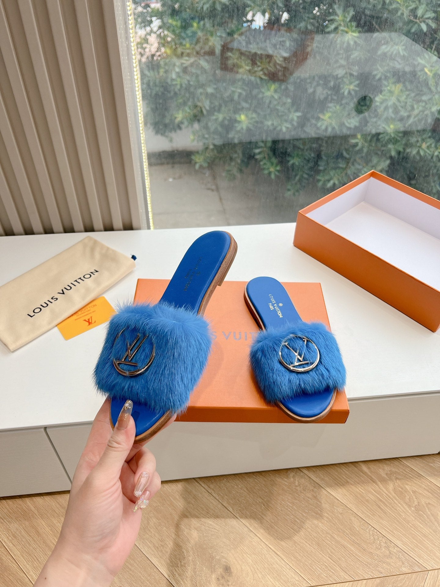 Louis Vuitton Slipper