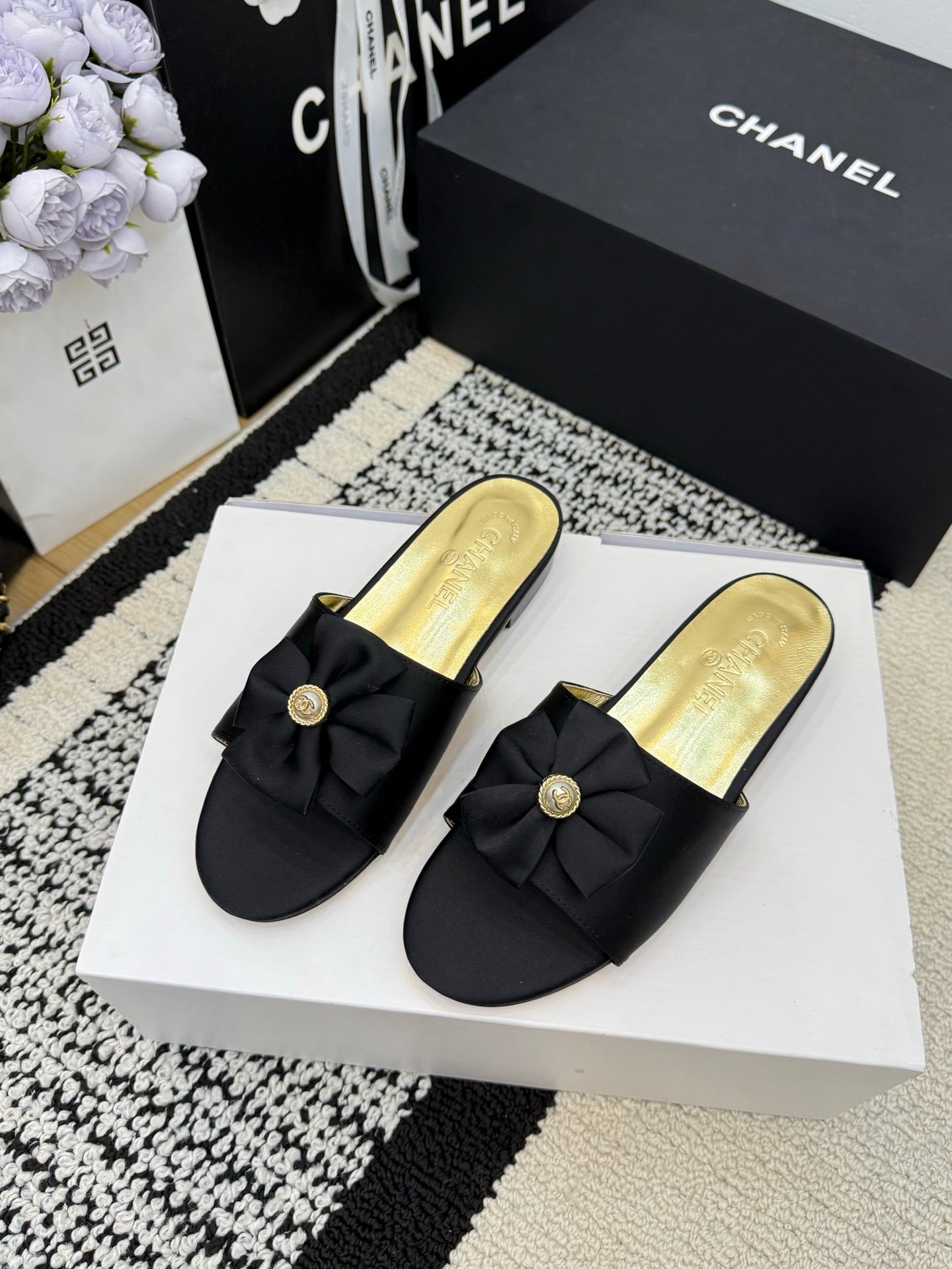 Chanel Slipper